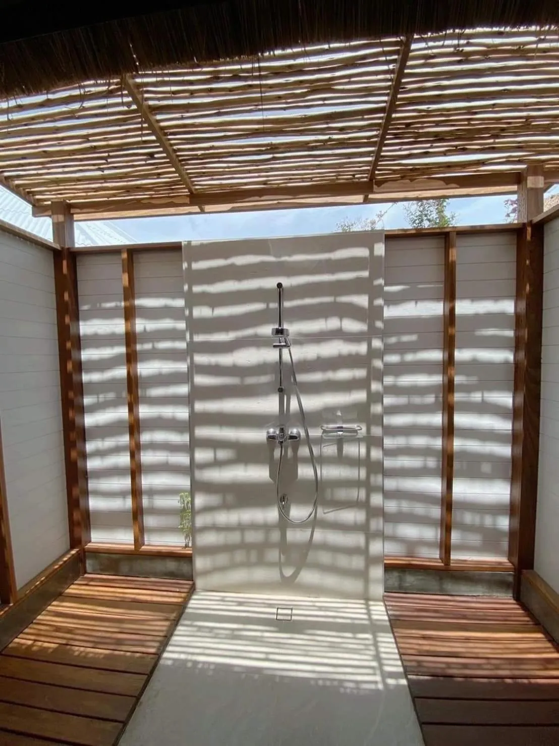 Bathroom in Bann Pae Cabana Hotel And Resort