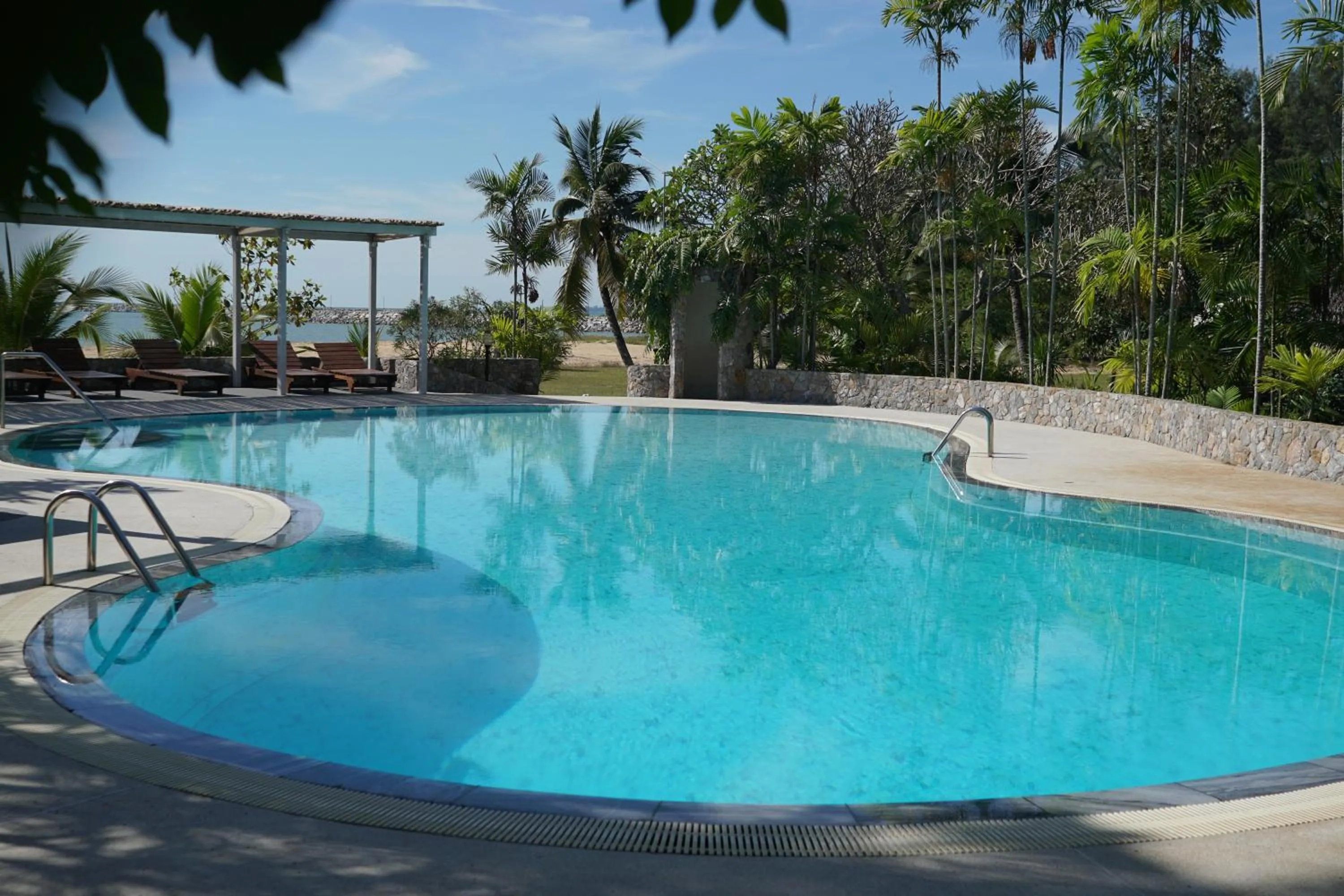 Swimming pool in Bann Pae Cabana Hotel And Resort