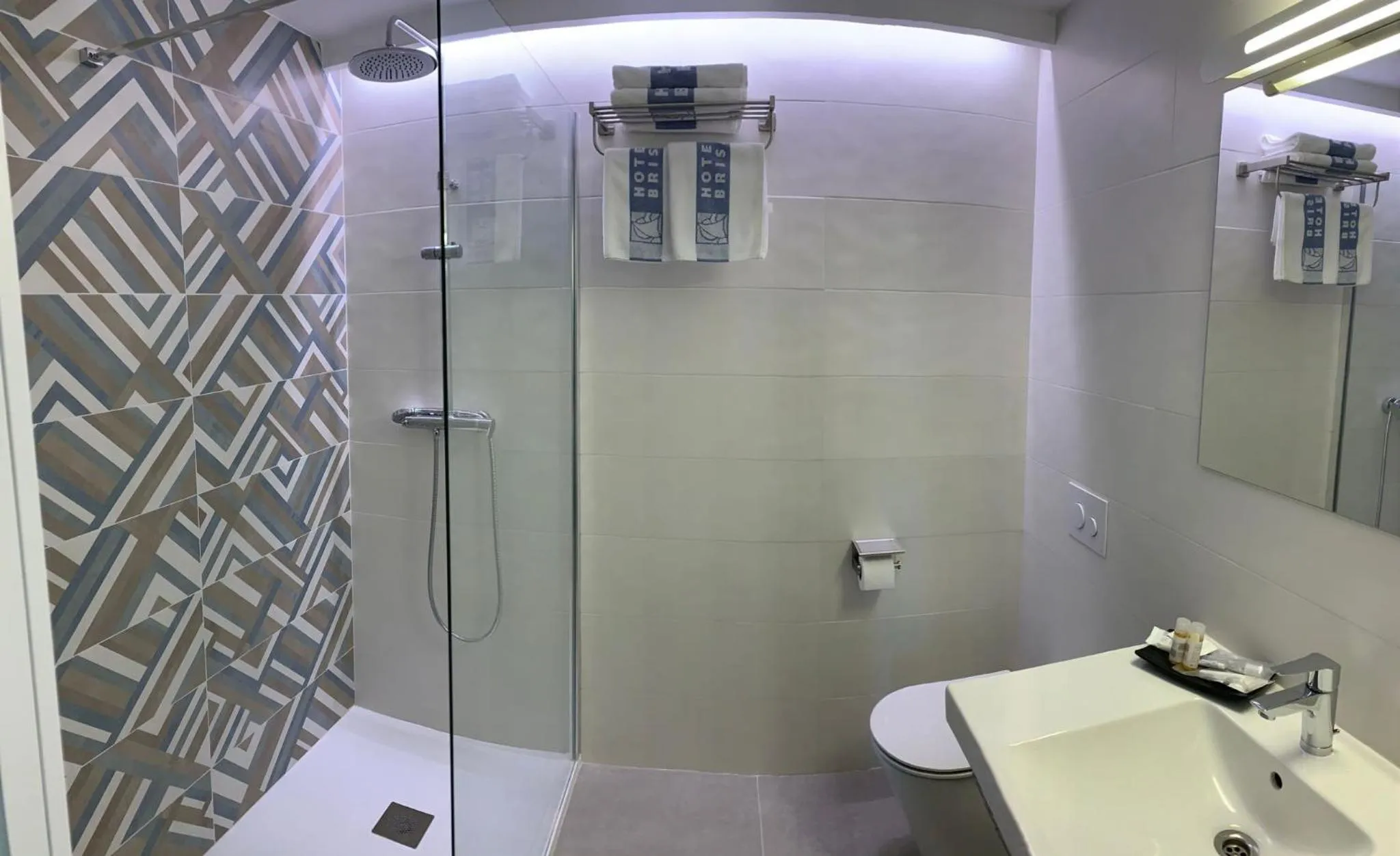 Bathroom in Hotel Brisa Ibiza - Adults only