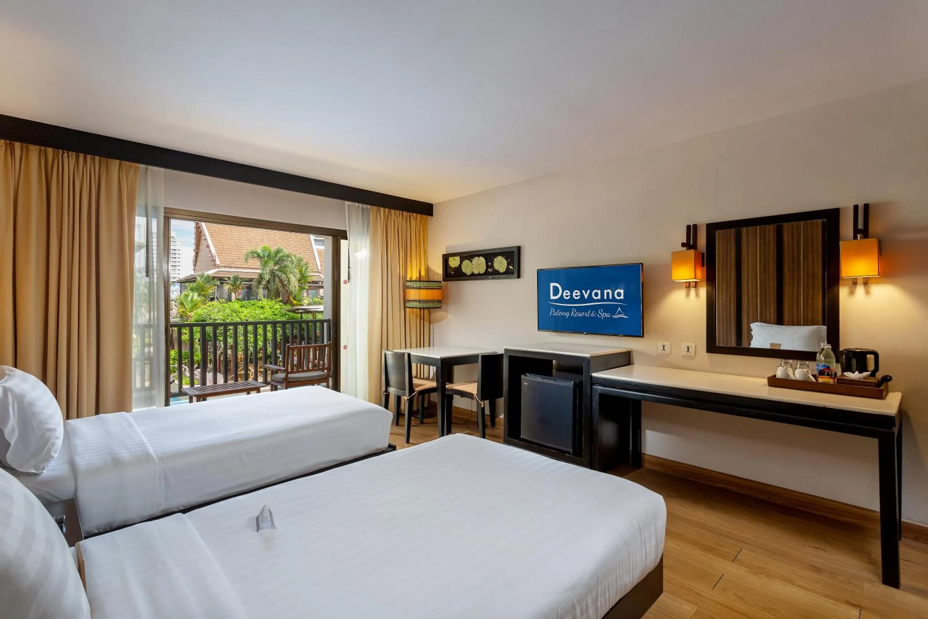 Bed in Deevana Patong Resort & Spa