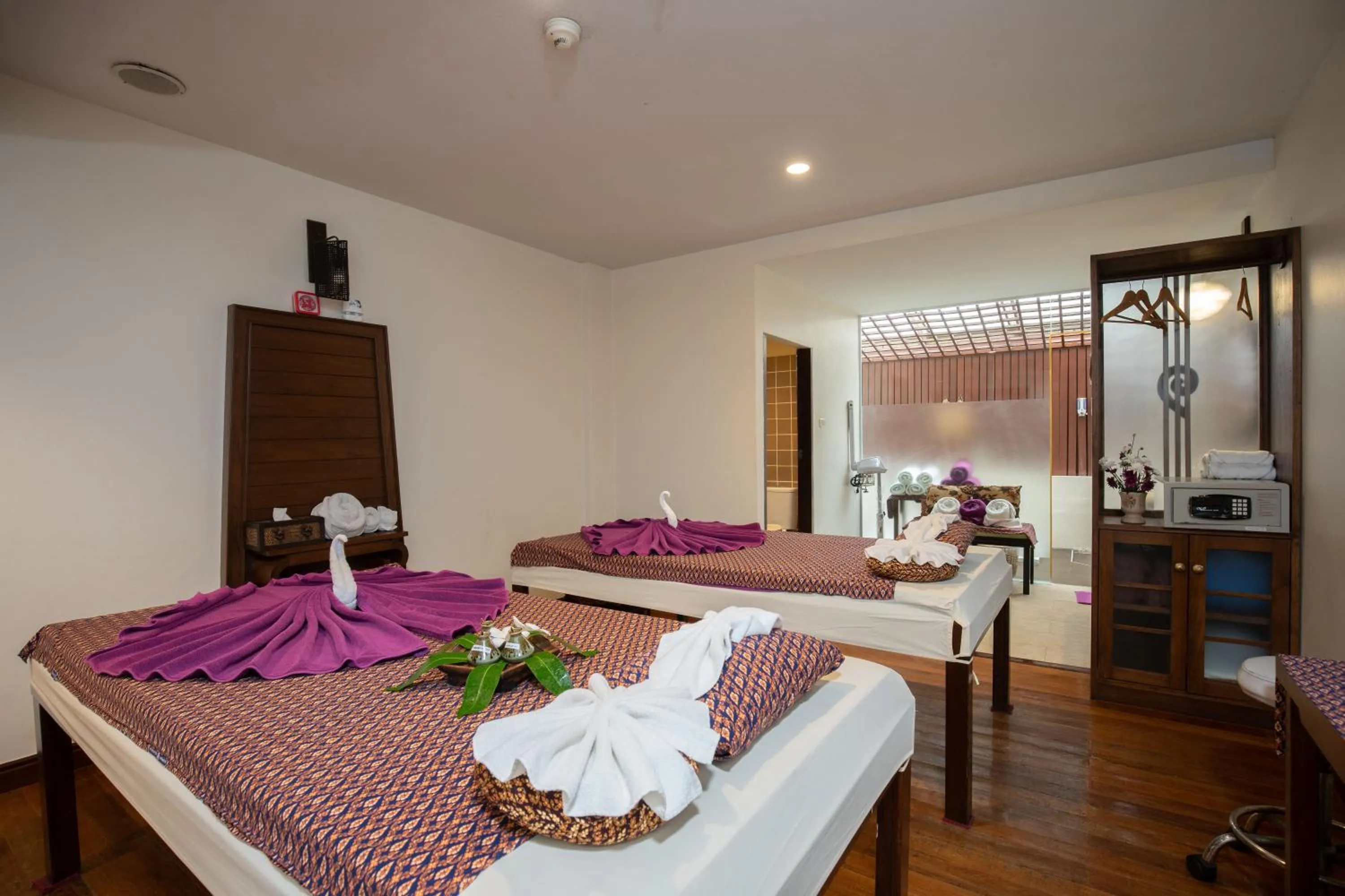 Spa and wellness centre/facilities, Bed in Deevana Patong Resort & Spa