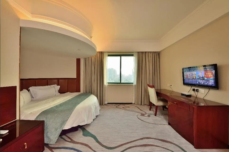 Bed in Hai Jun Hotel Guangzhou