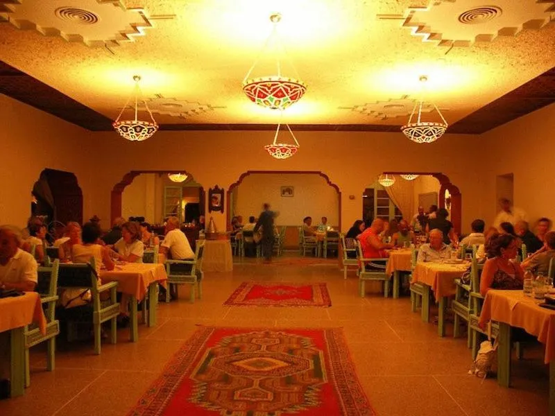 Restaurant/places to eat in Hôtel Le Tinsouline