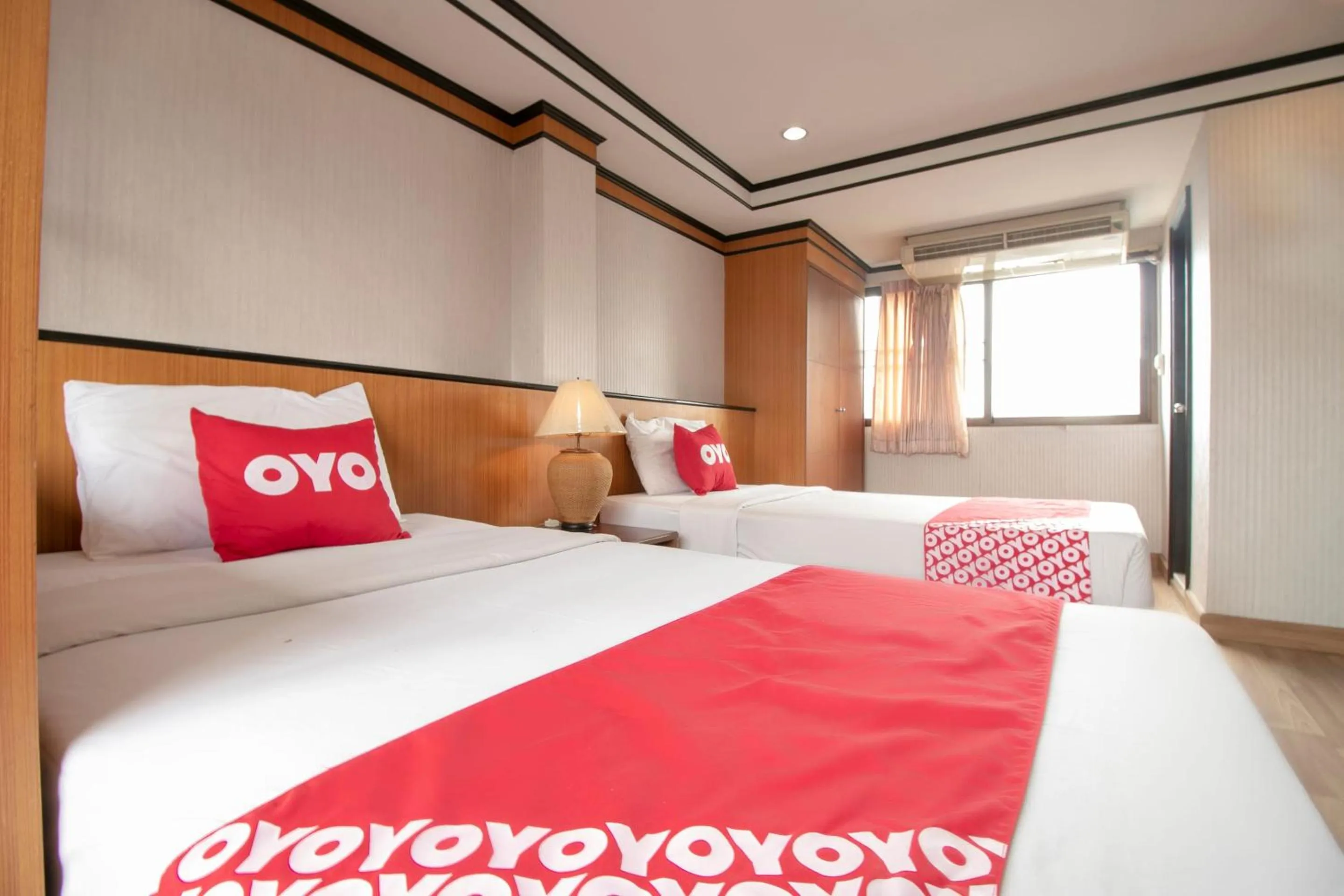 Bedroom, Bed in Hotel Win Long