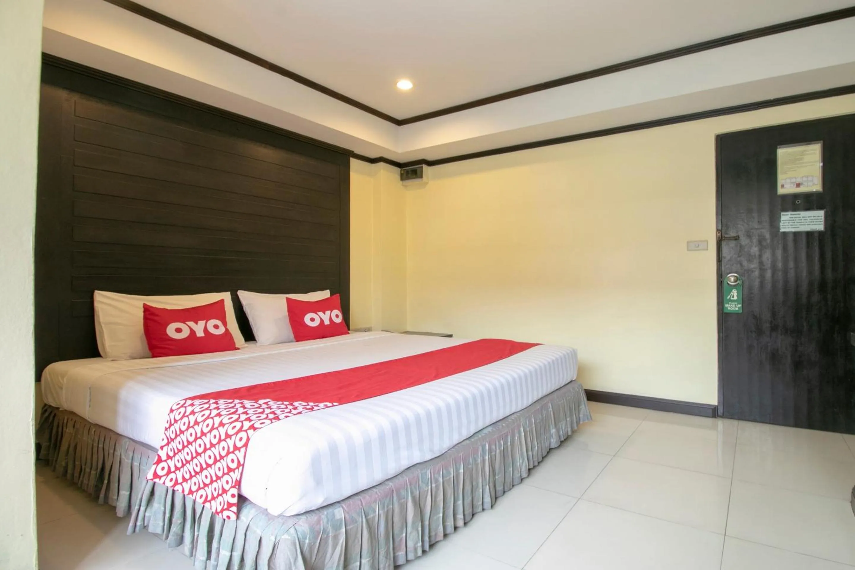 Bedroom, Bed in Hotel Win Long