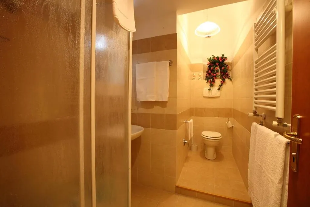 Bathroom in B&B Cappuccino - Piazza Bologna Roma
