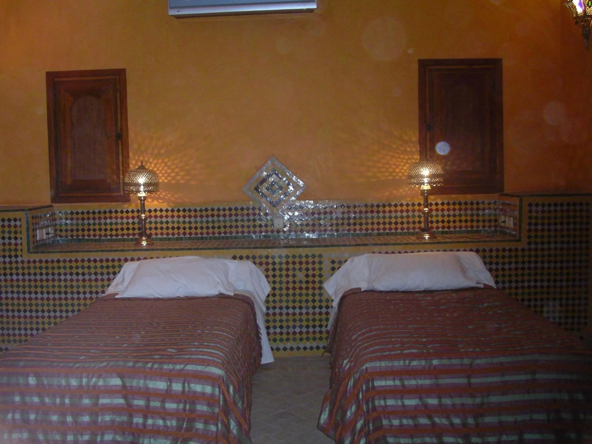Bed in Hotel Kasbah Azalay
