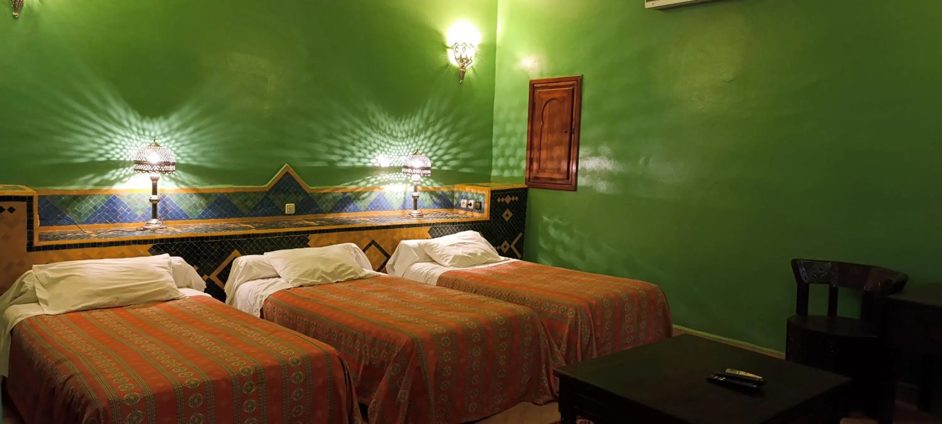 Bed in Hotel Kasbah Azalay