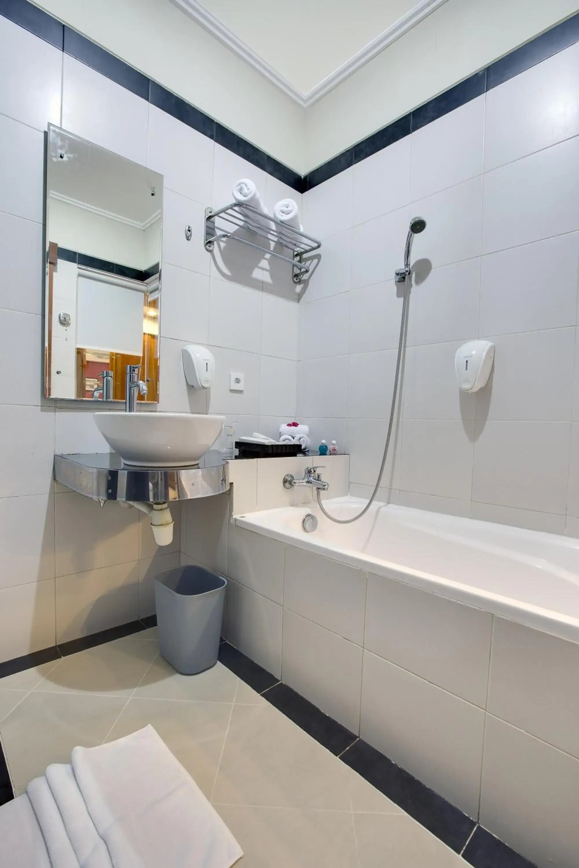 Deluxe Room Twin Bed in Baleka Resort & Spa Deluxe Room Twin Bed in Baleka Resort & Spa