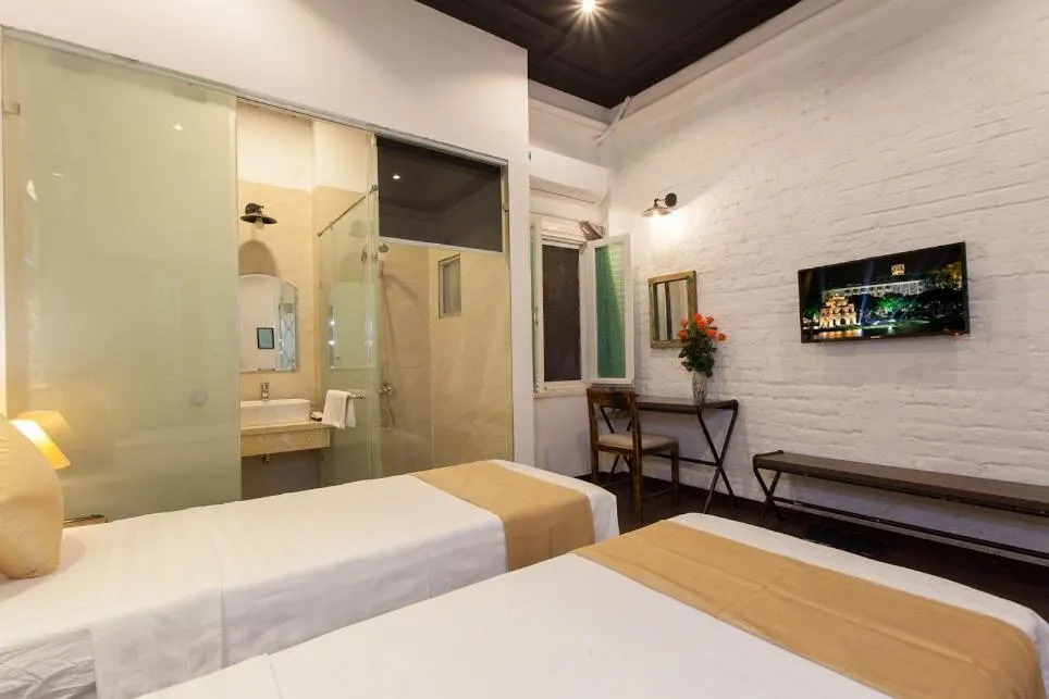 Bed in Luxury Backpakers Hotel