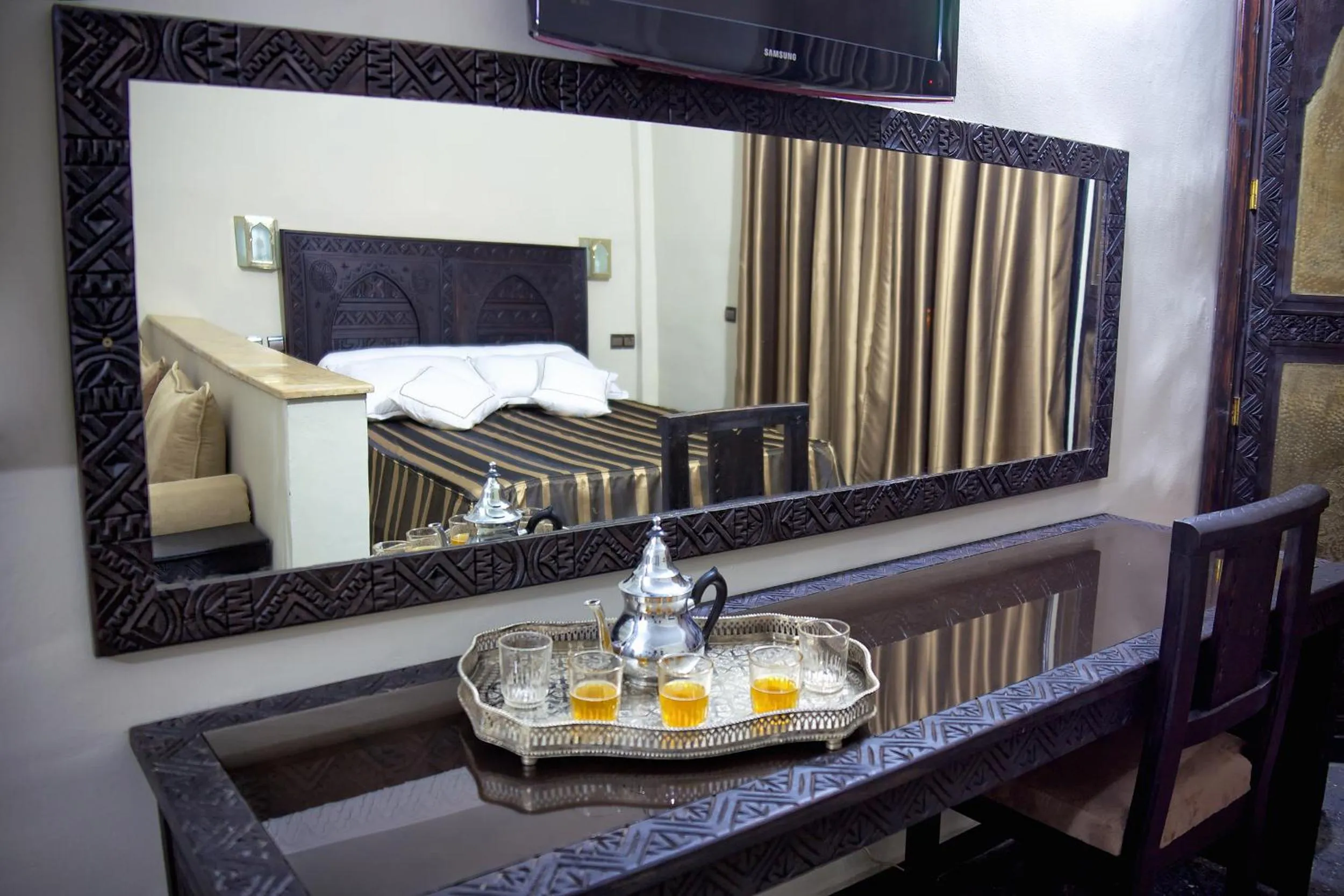 Bedroom, Bed in Hotel Azoul