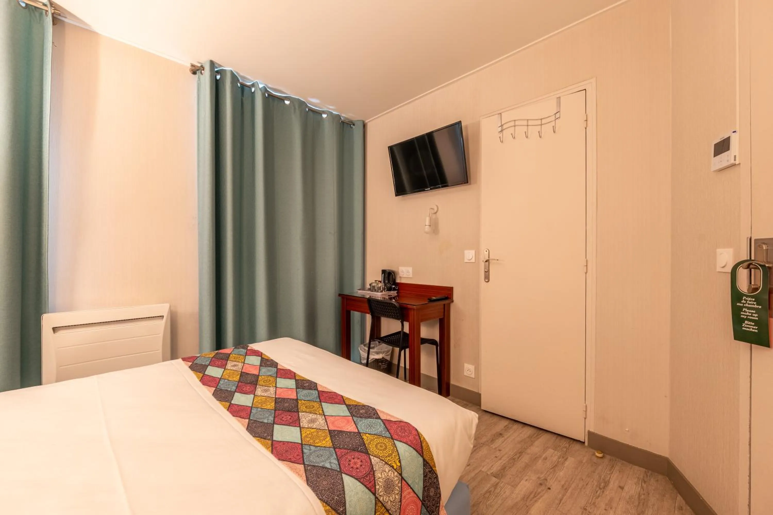 Seating area, Bed in Relais Bergson