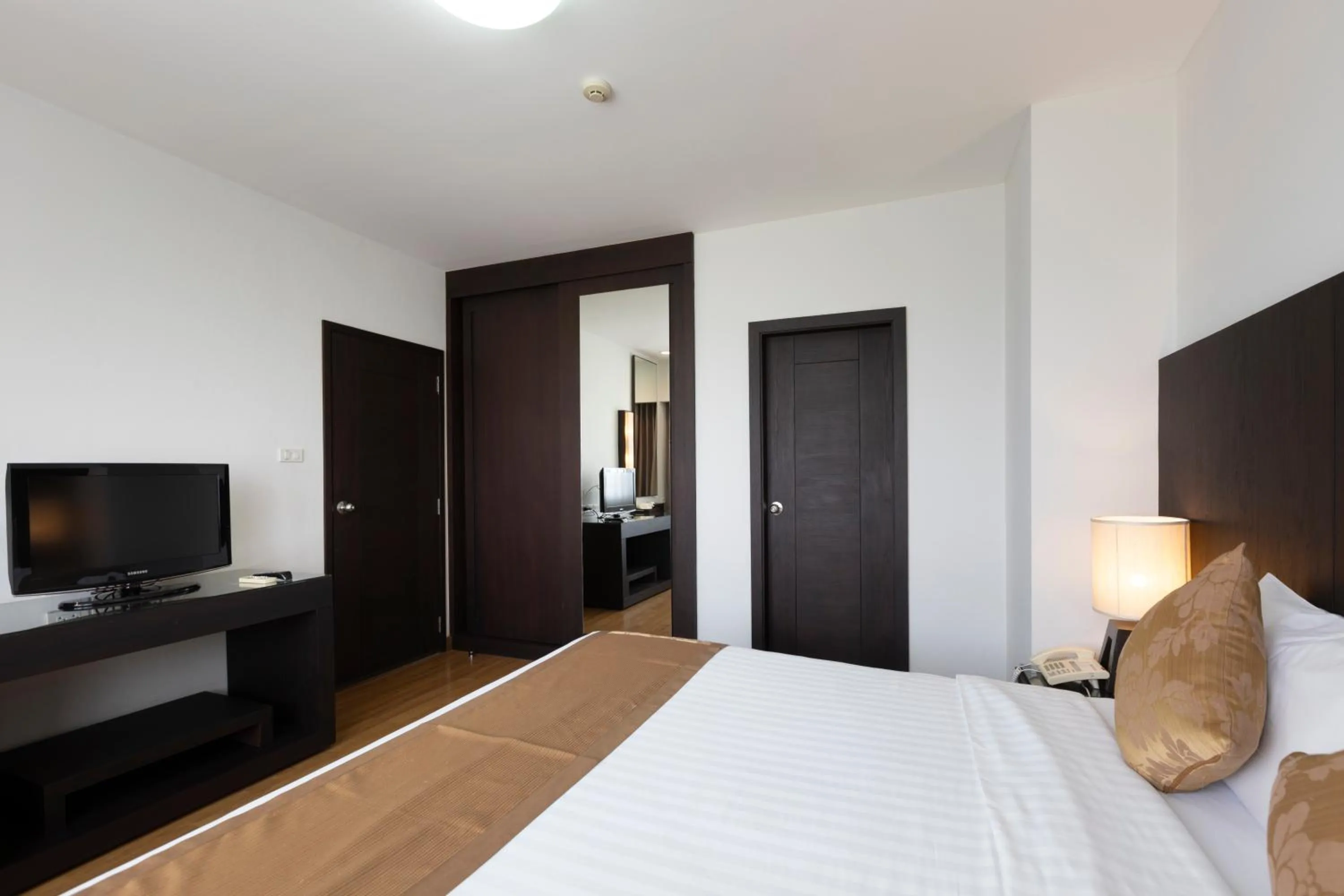 Bed in Kantary Hotel Kabinburi