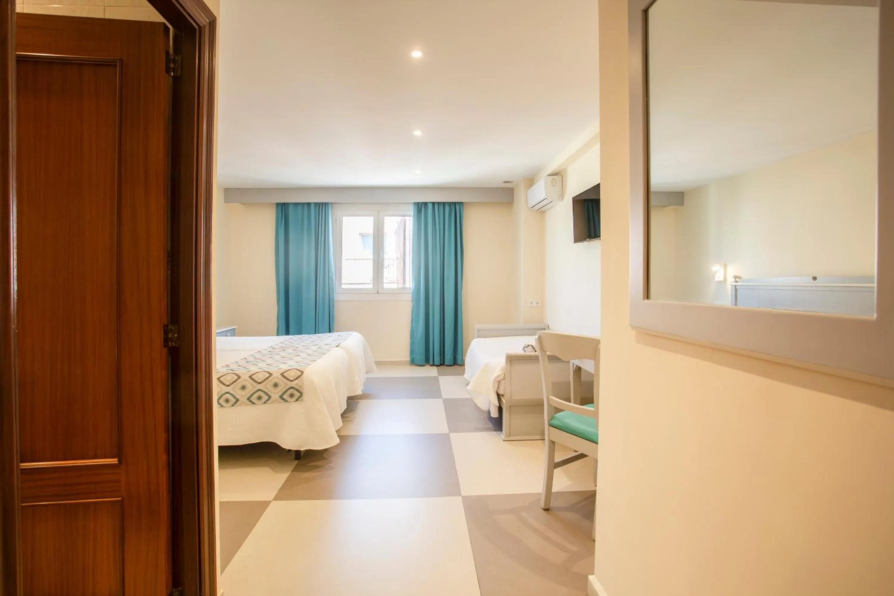 Bed in Hotel Playa Sol