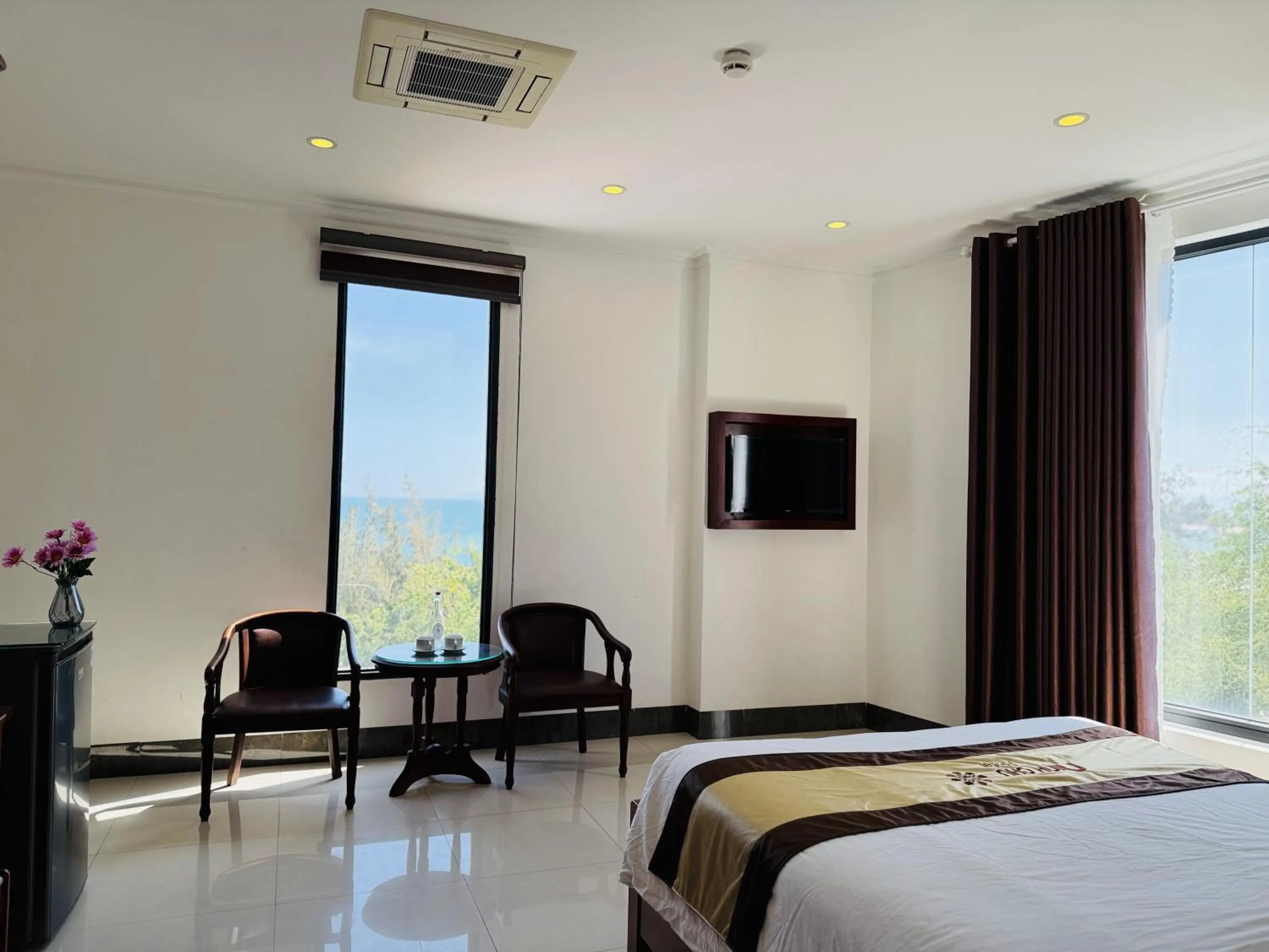 Bedroom, Bed in Khách Sạn Ninh Chữ