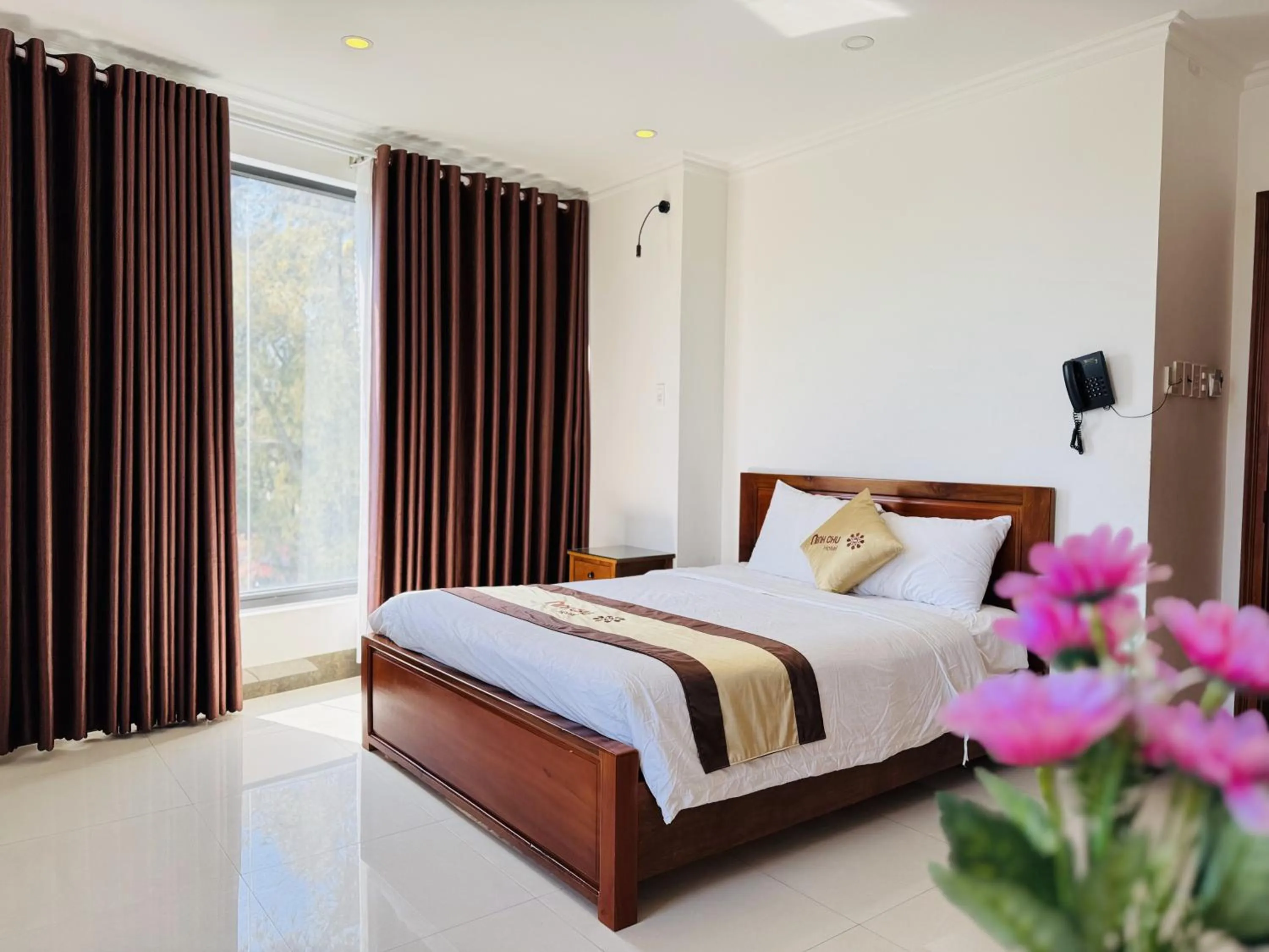 Bedroom, Bed in Khách Sạn Ninh Chữ