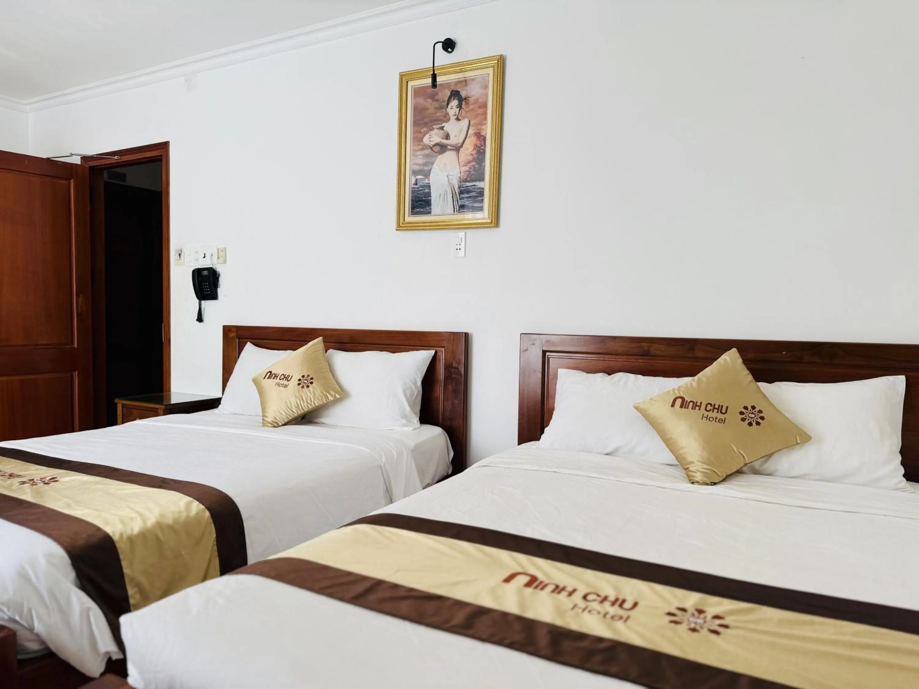 Bedroom, Bed in Khách Sạn Ninh Chữ