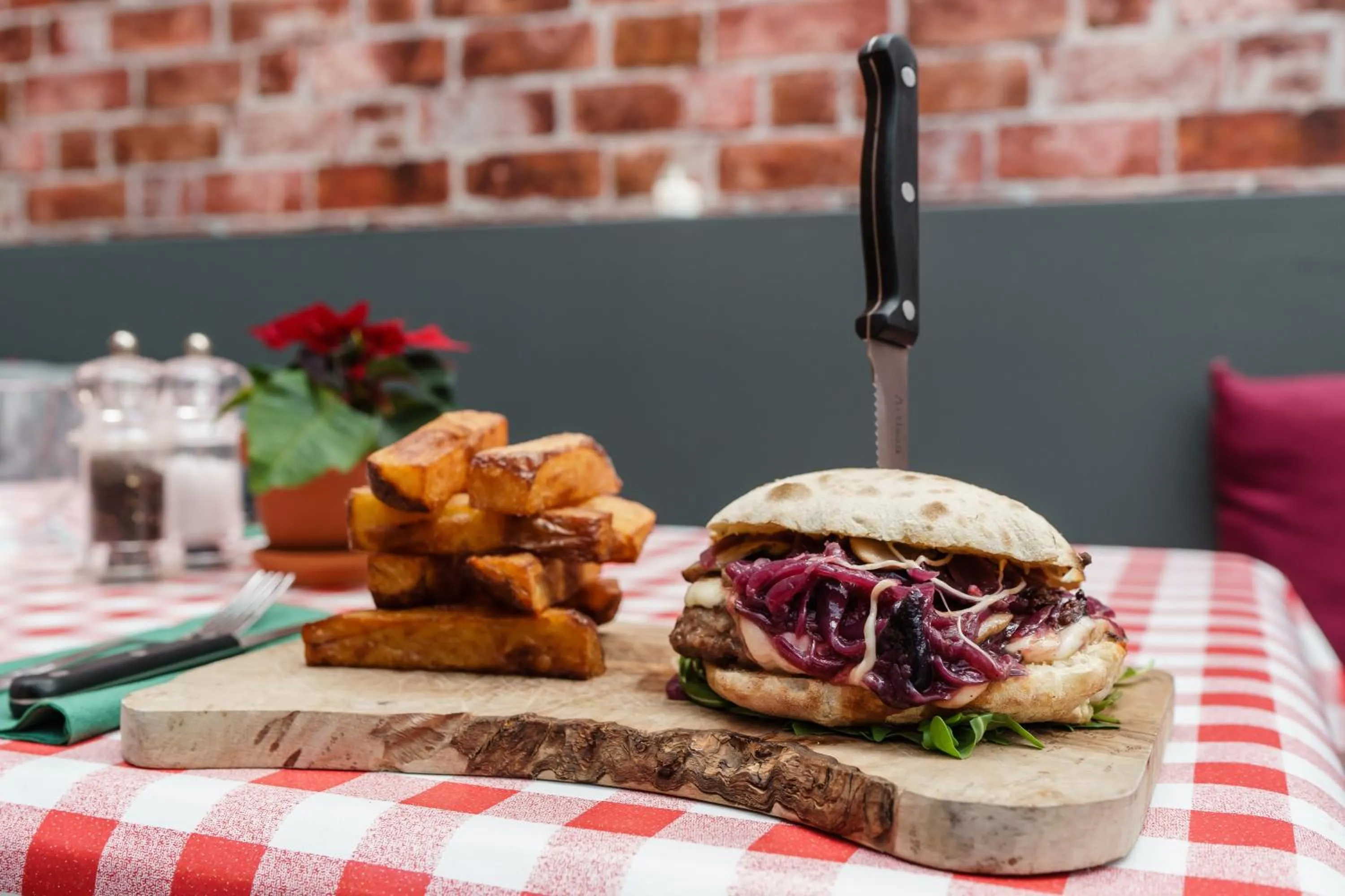 The Limes By Luigis Al Fresco