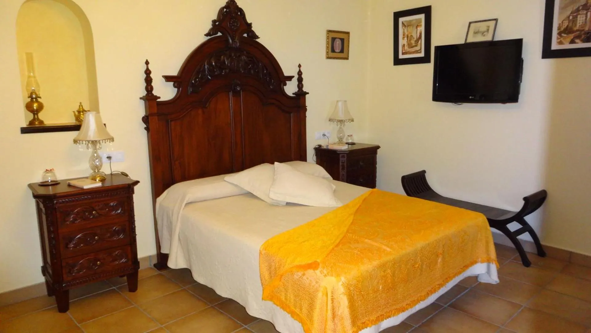 Bed in La Posada Del Infante