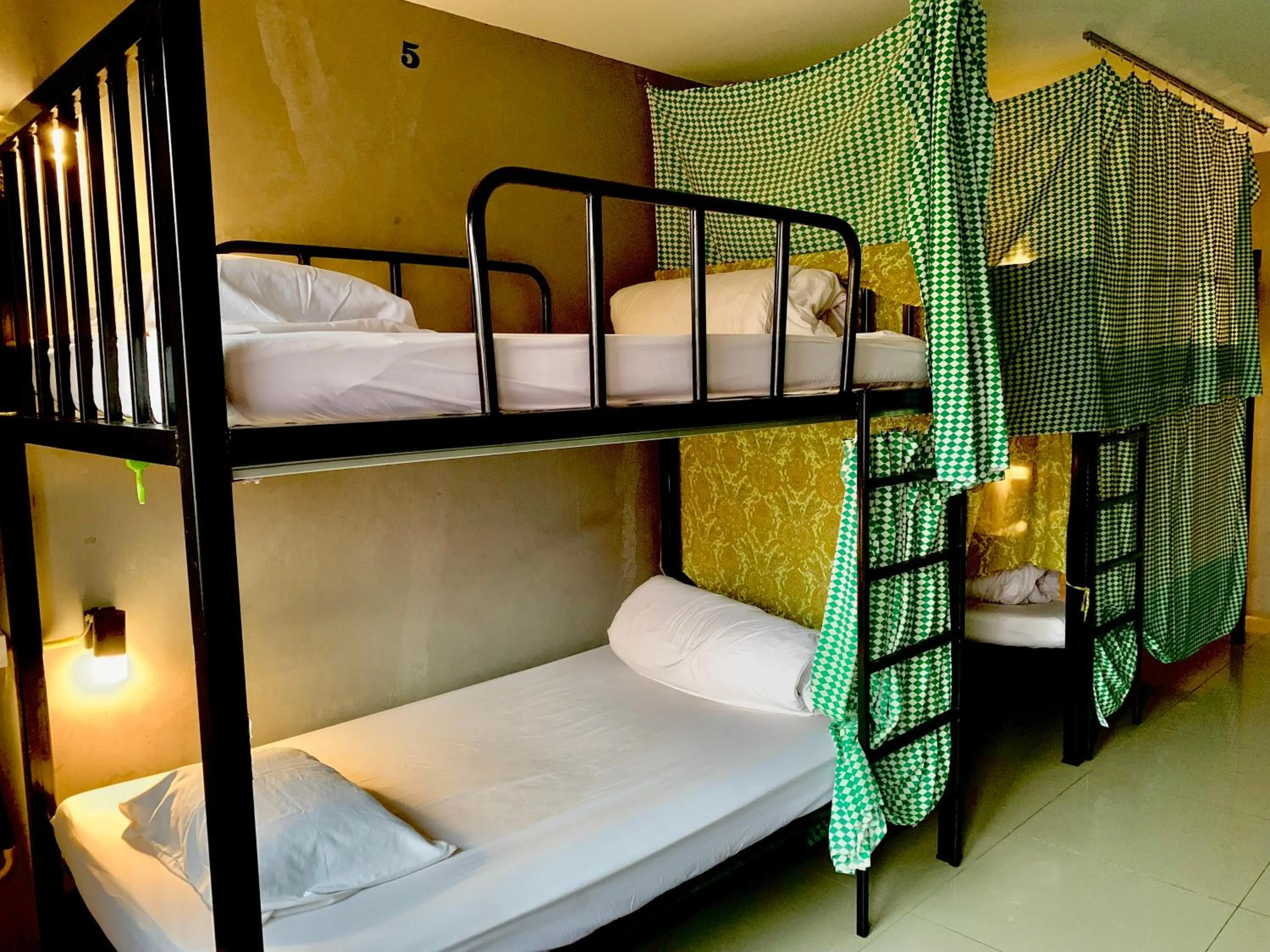 Bed in Doze Hostel