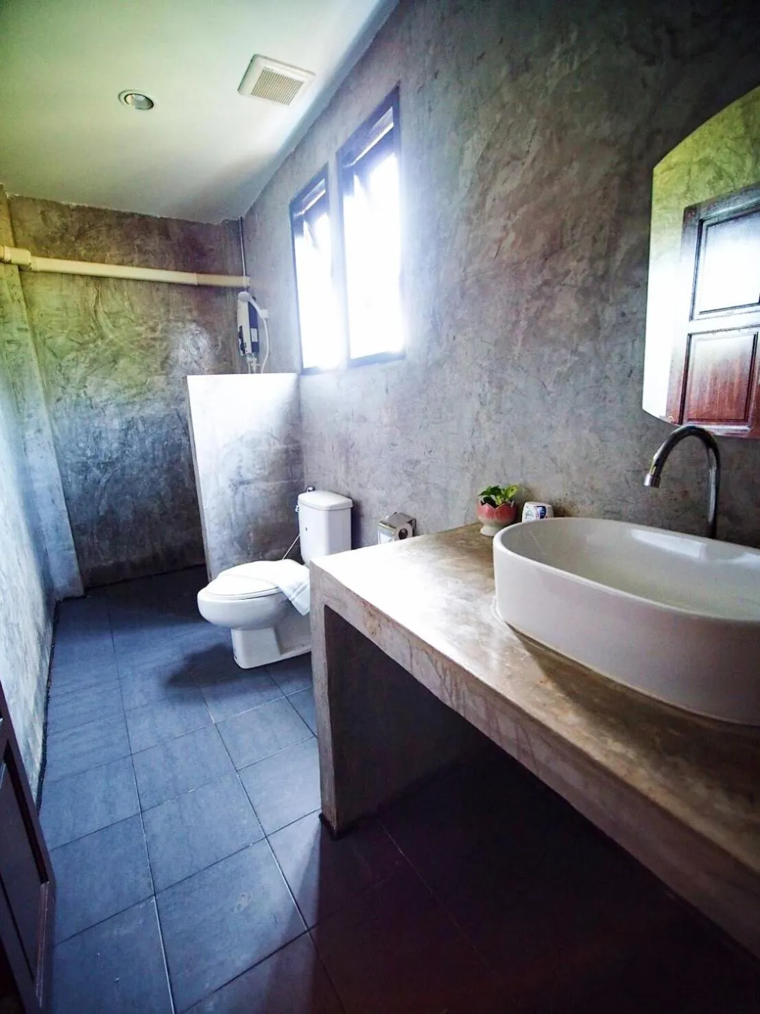 Shower in Pround Nan Cottage