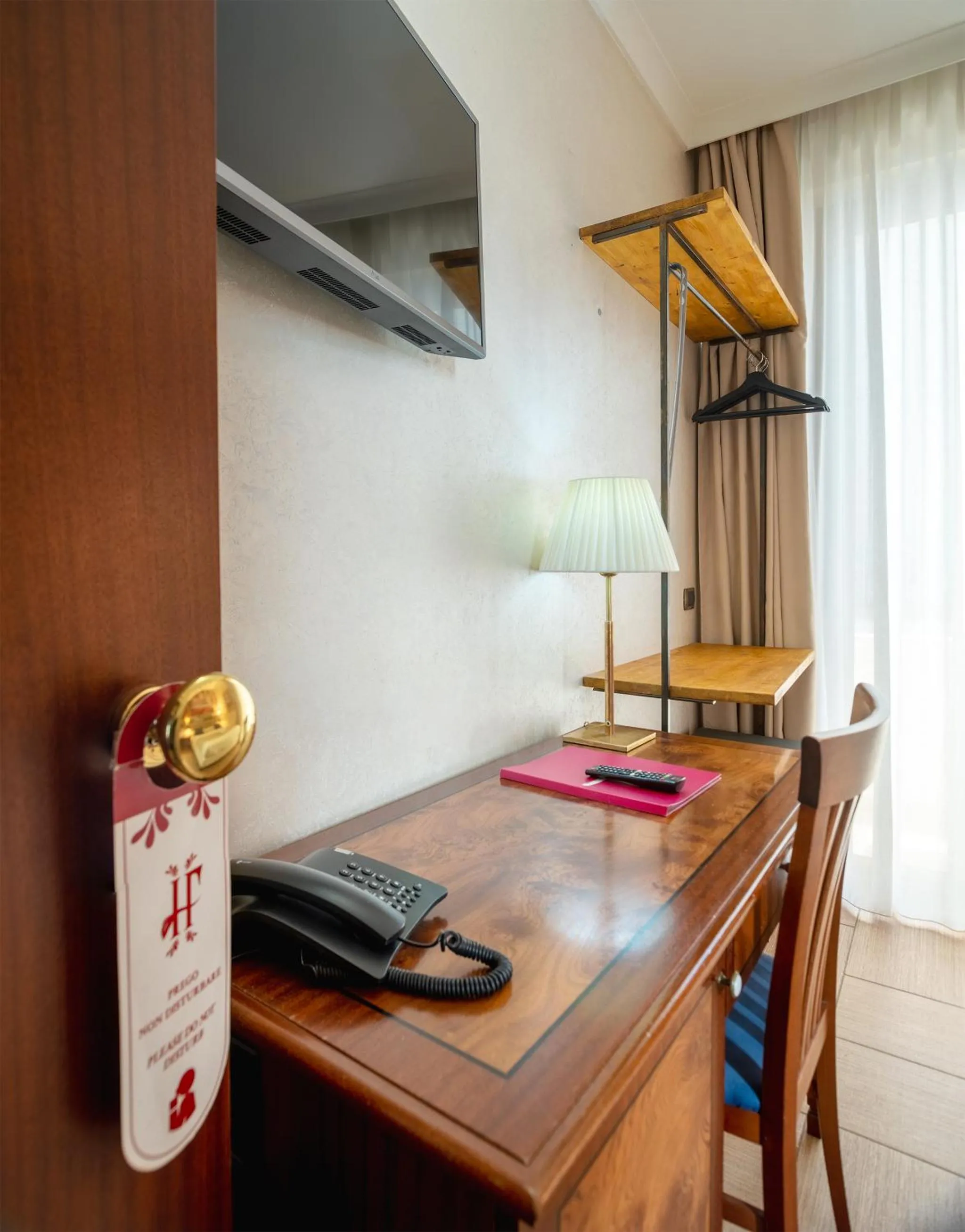 wardrobe in Hotel Flora