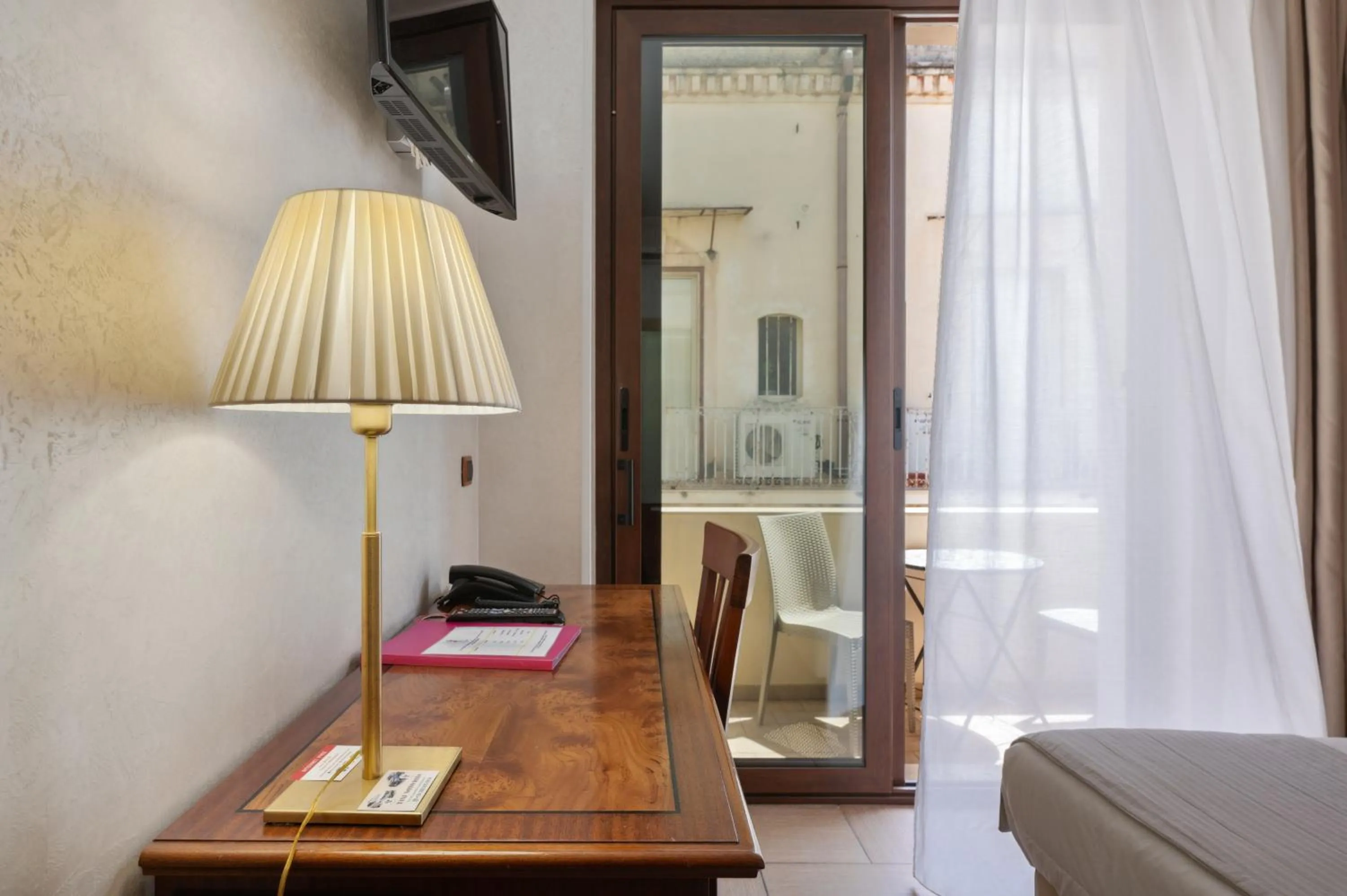 Decorative detail in Hotel Flora