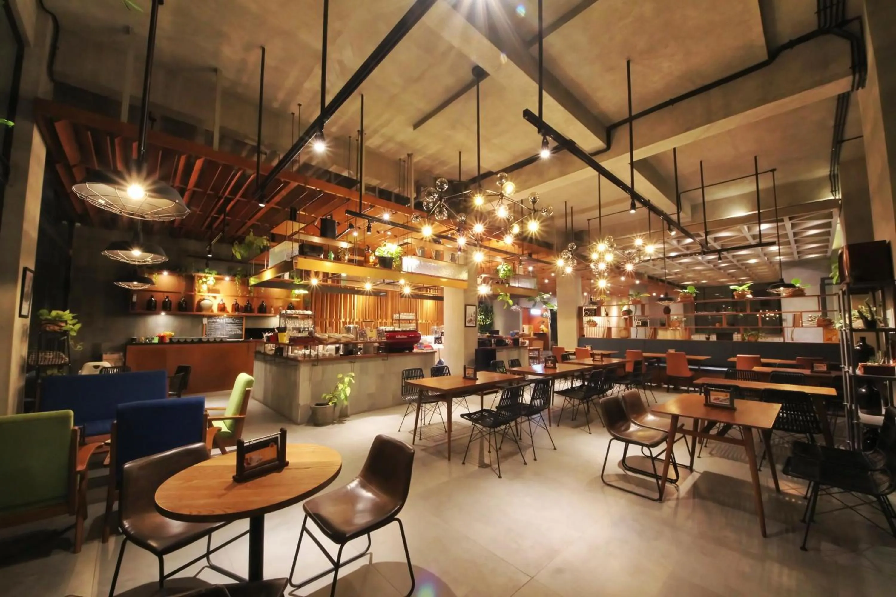 Restaurant/places to eat in Hay Bandung