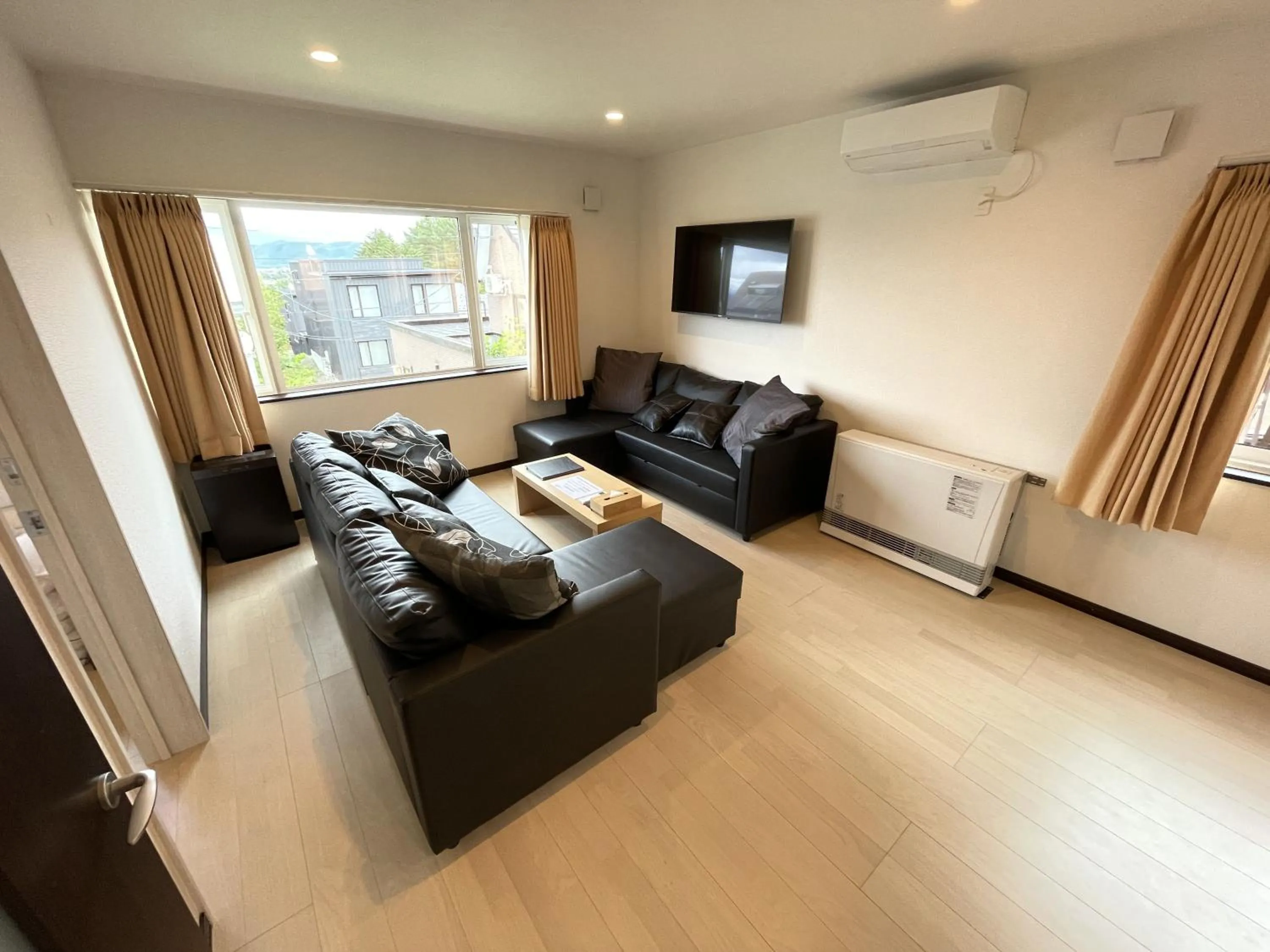 TV and multimedia in SORA 2