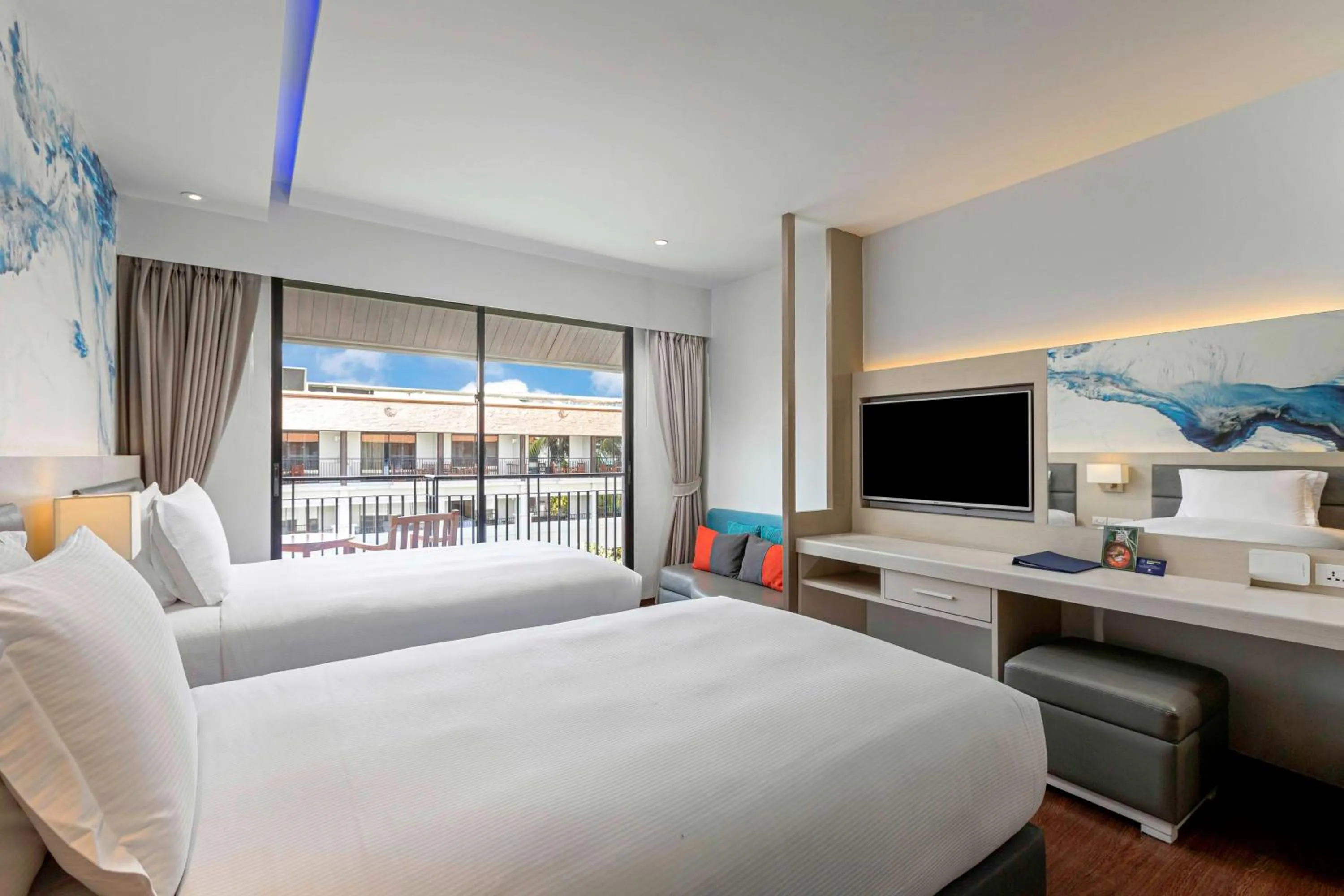 View (from property/room), Bed in DoubleTree by Hilton Phuket Banthai Resort