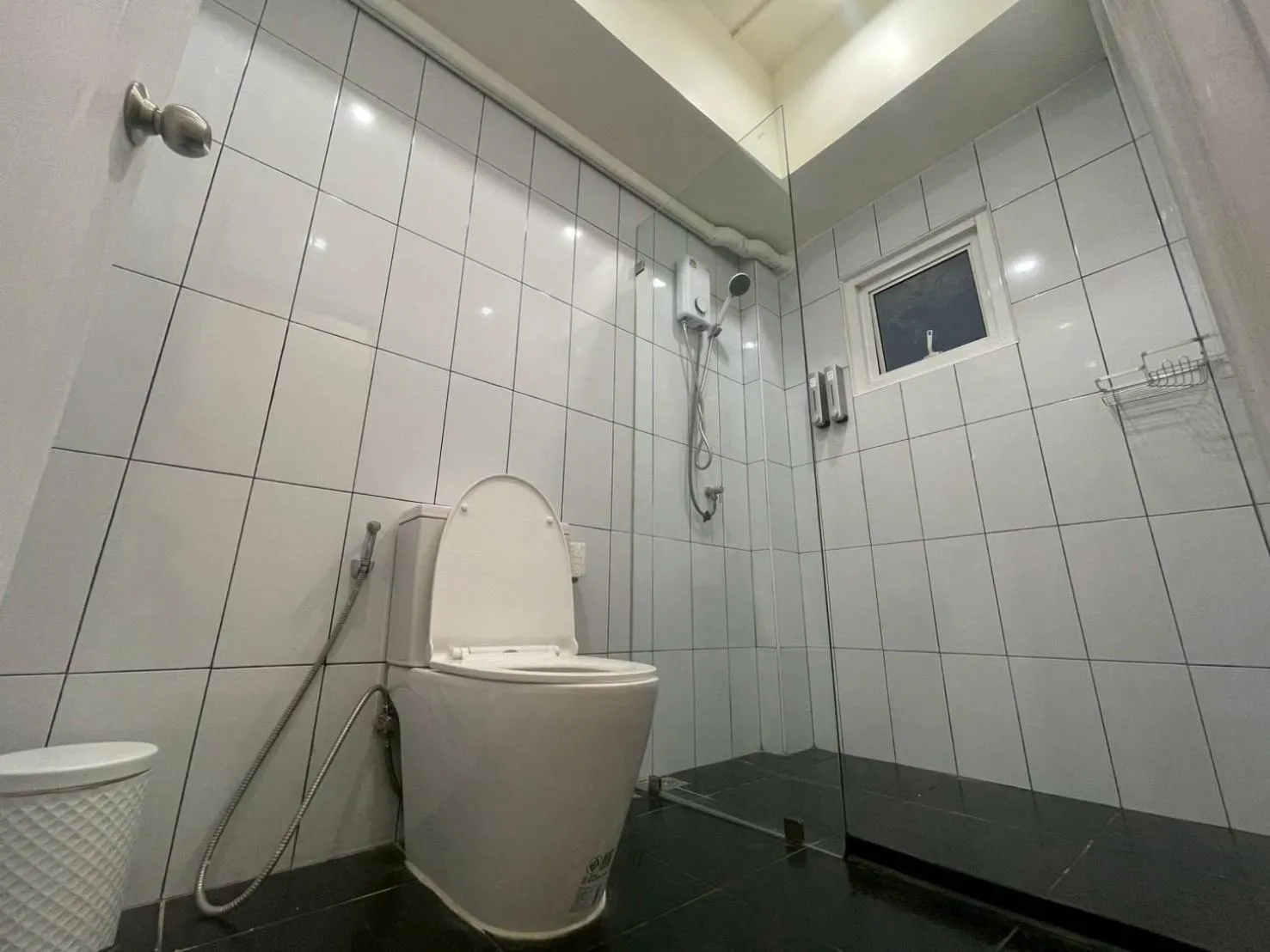 Shower in Shade House - Phuket Downtown