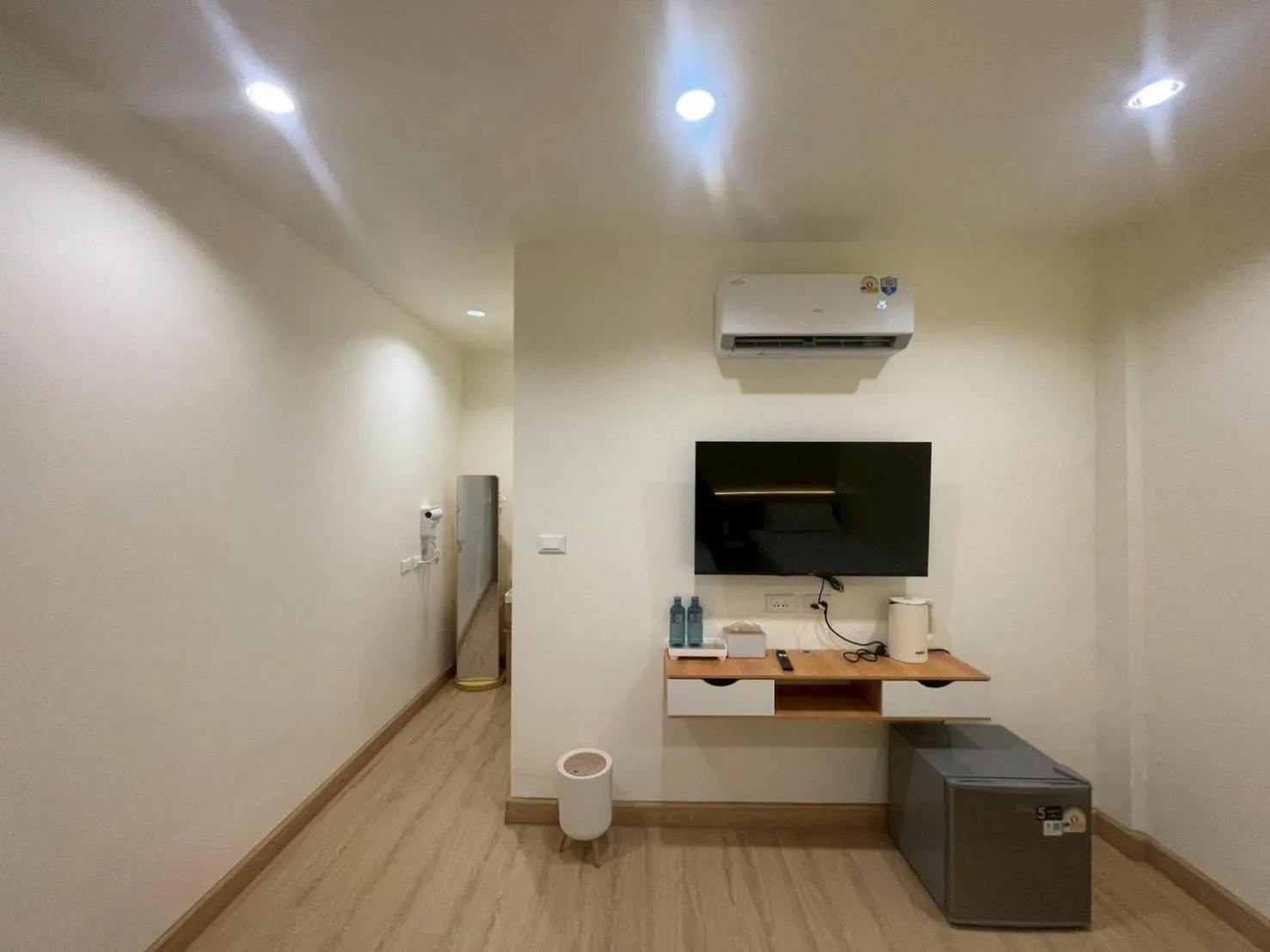 TV and multimedia in Shade House - Phuket Downtown