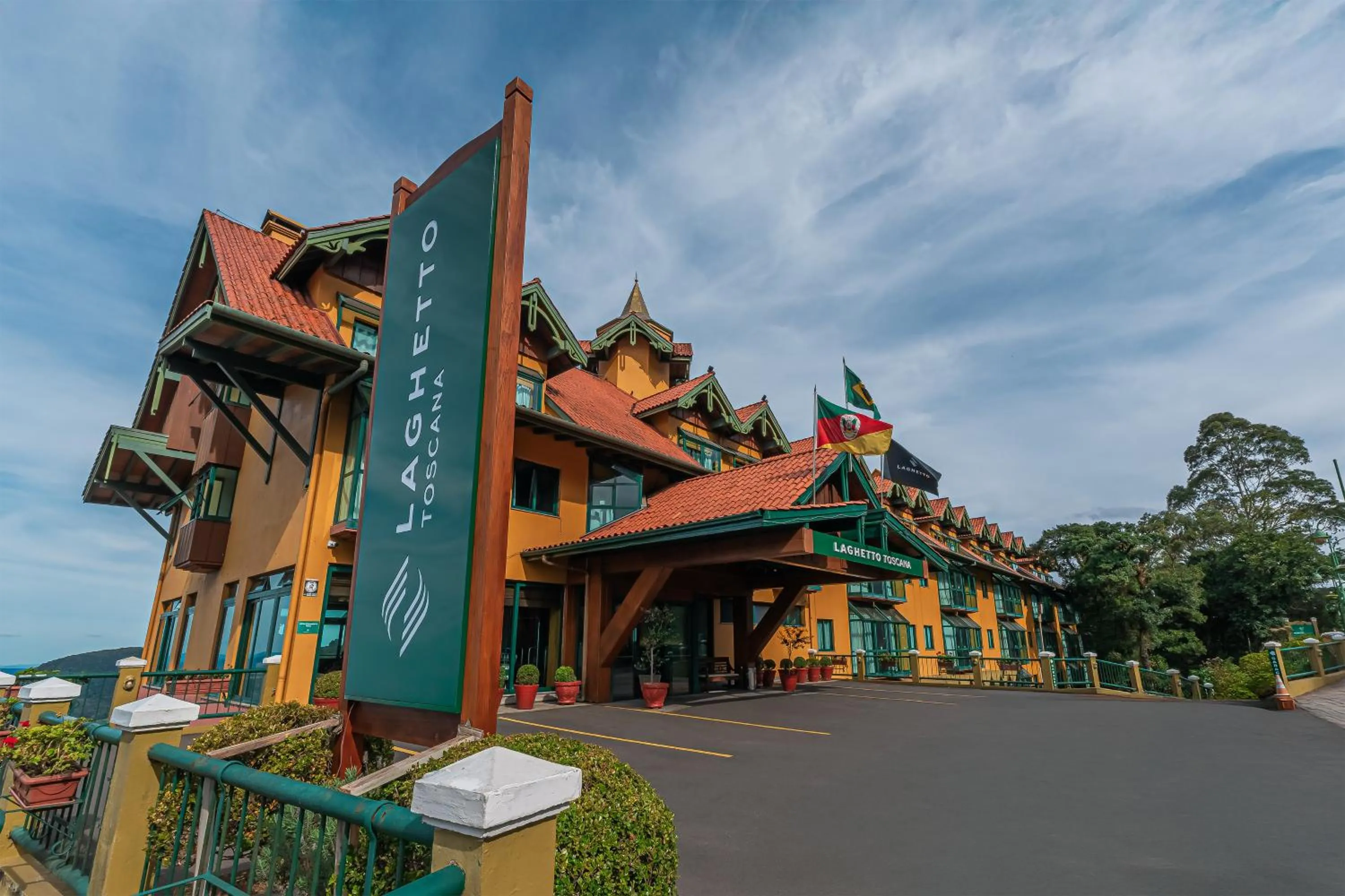 Property building in Hotel Laghetto Toscana