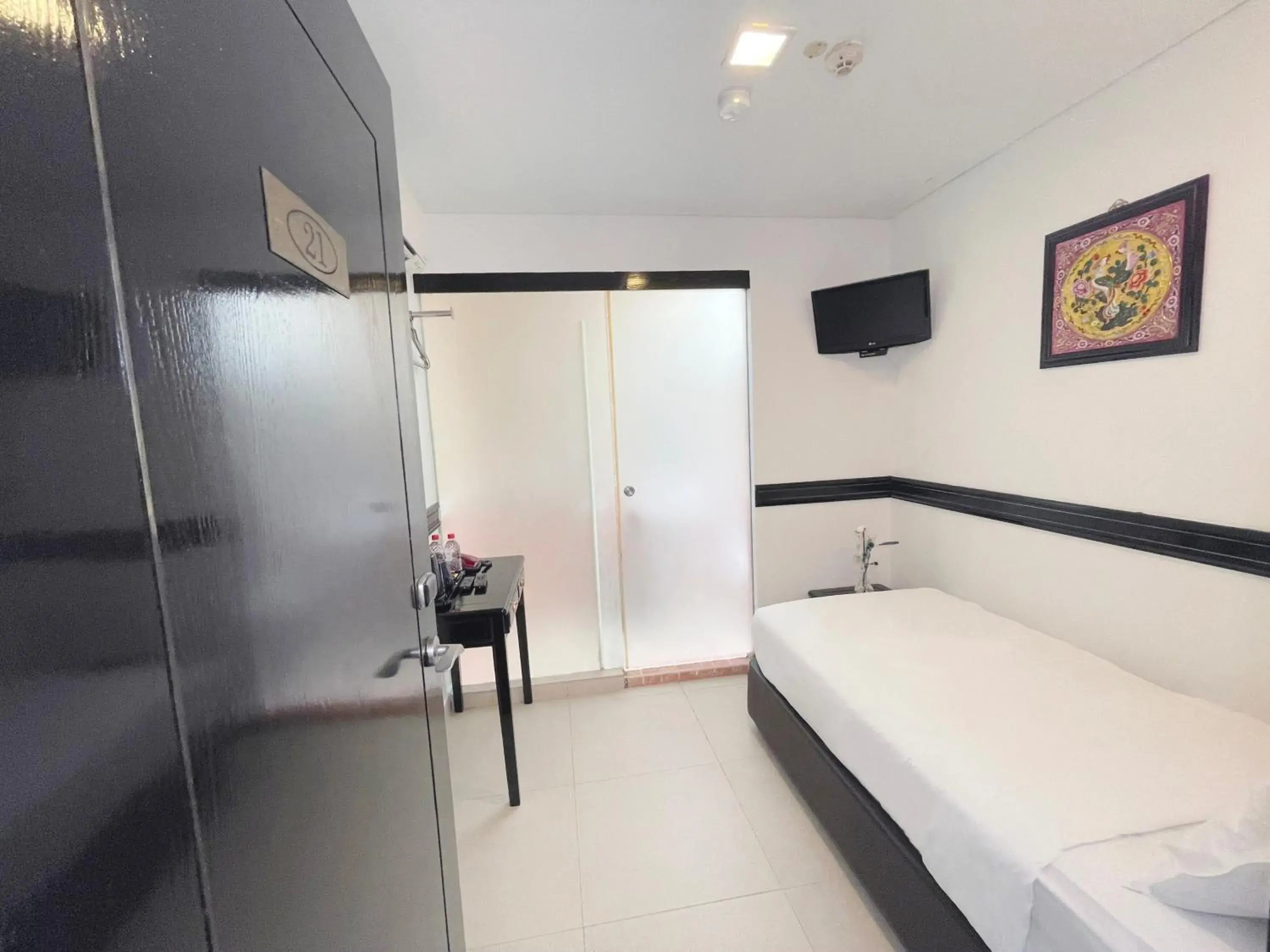 Deluxe Single Room in The Snooze Hotel Marine Parade Deluxe Single Room in The Snooze Hotel Marine Parade