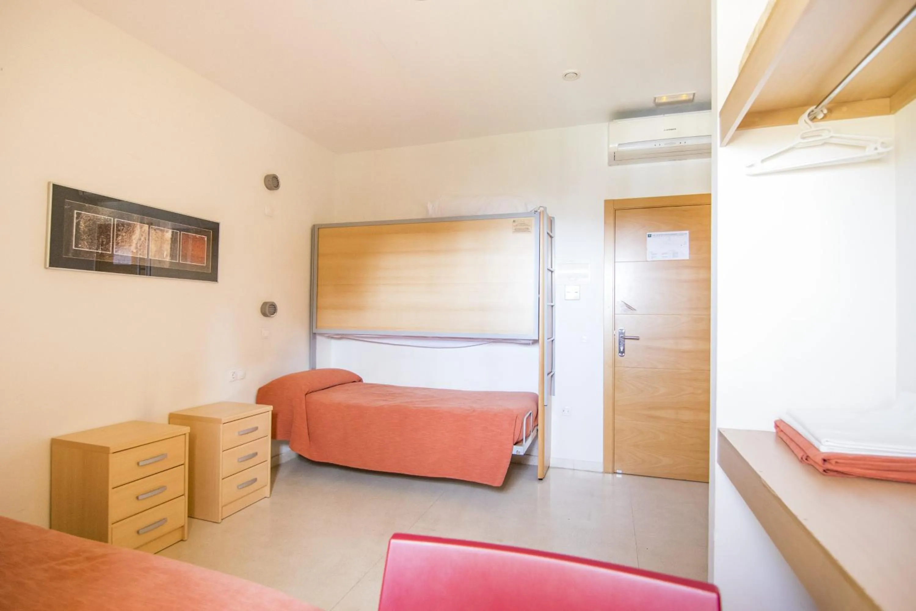 Bed in Albergue Inturjoven Marbella