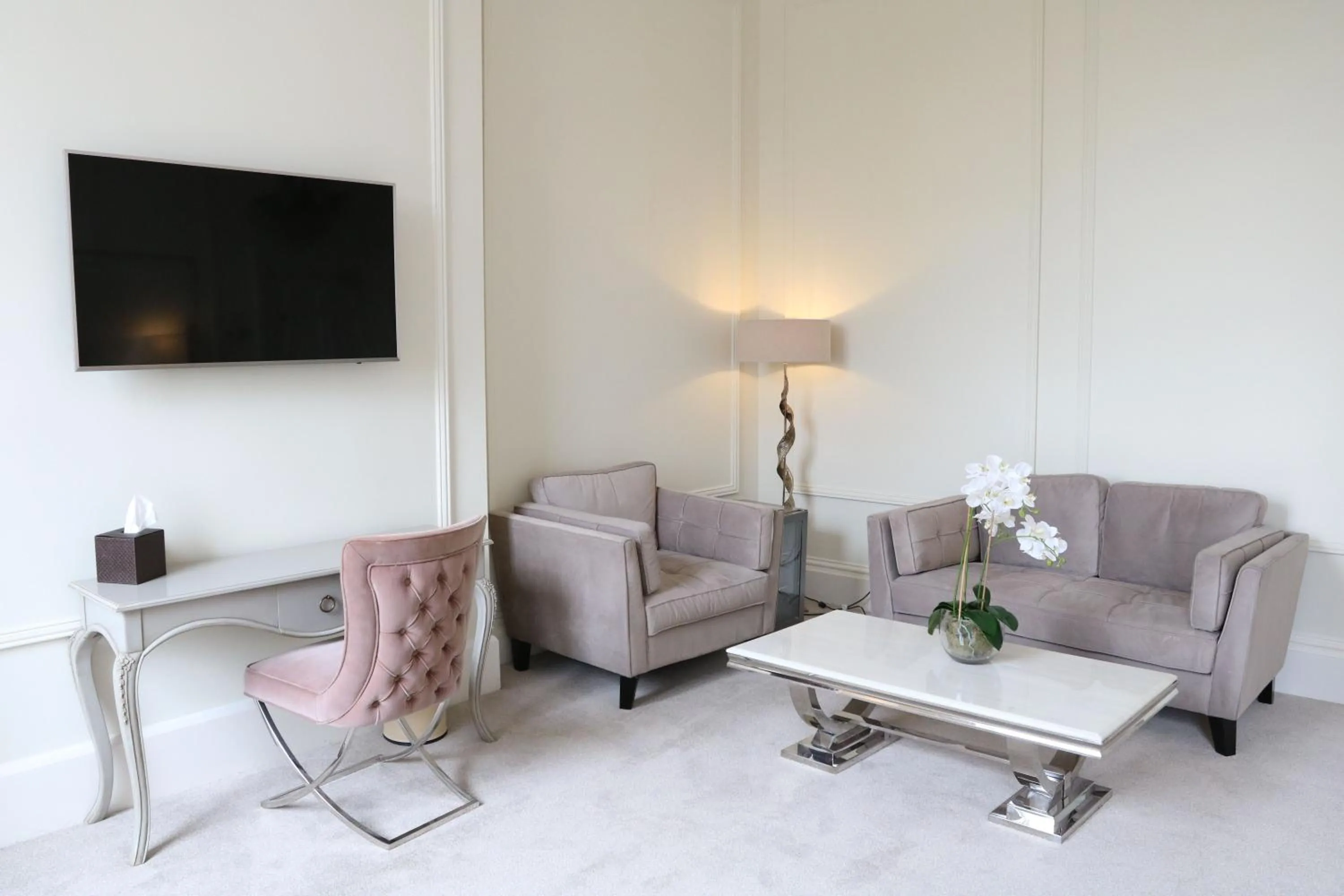 Communal lounge/ TV room in Winstanley House