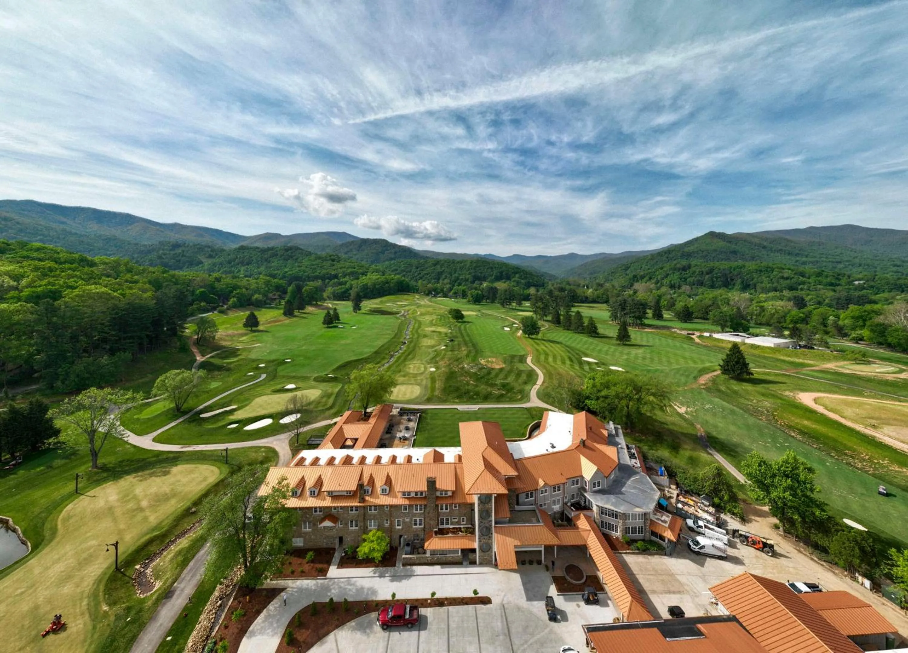 Sports in Waynesville Inn and Golf Club, Tapestry Collection by Hilton