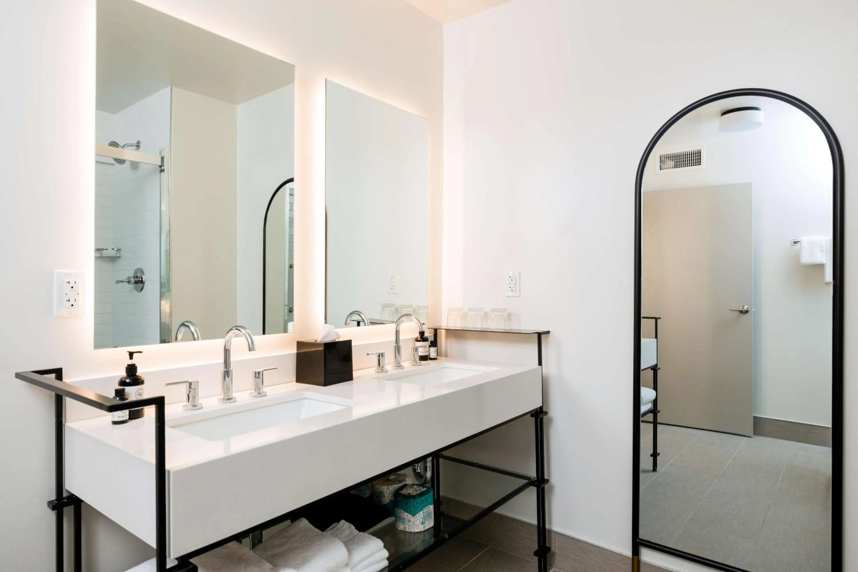 Bathroom in Waynesville Inn and Golf Club, Tapestry Collection by Hilton