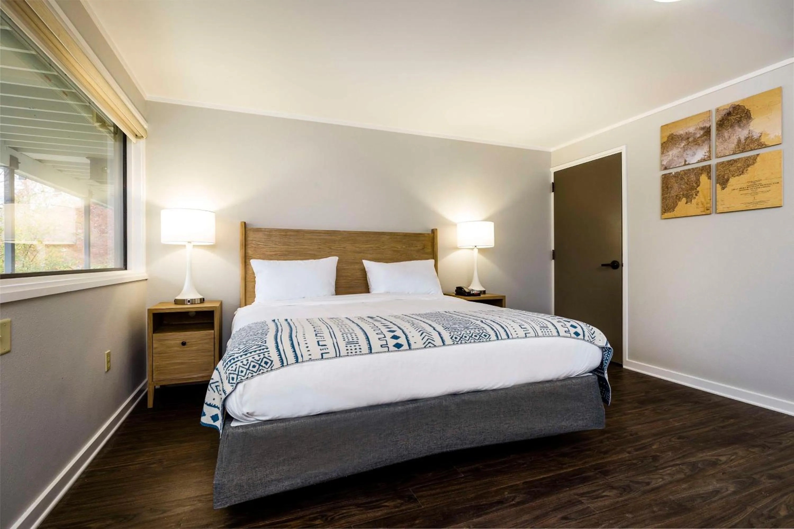 Bed in Waynesville Inn and Golf Club, Tapestry Collection by Hilton