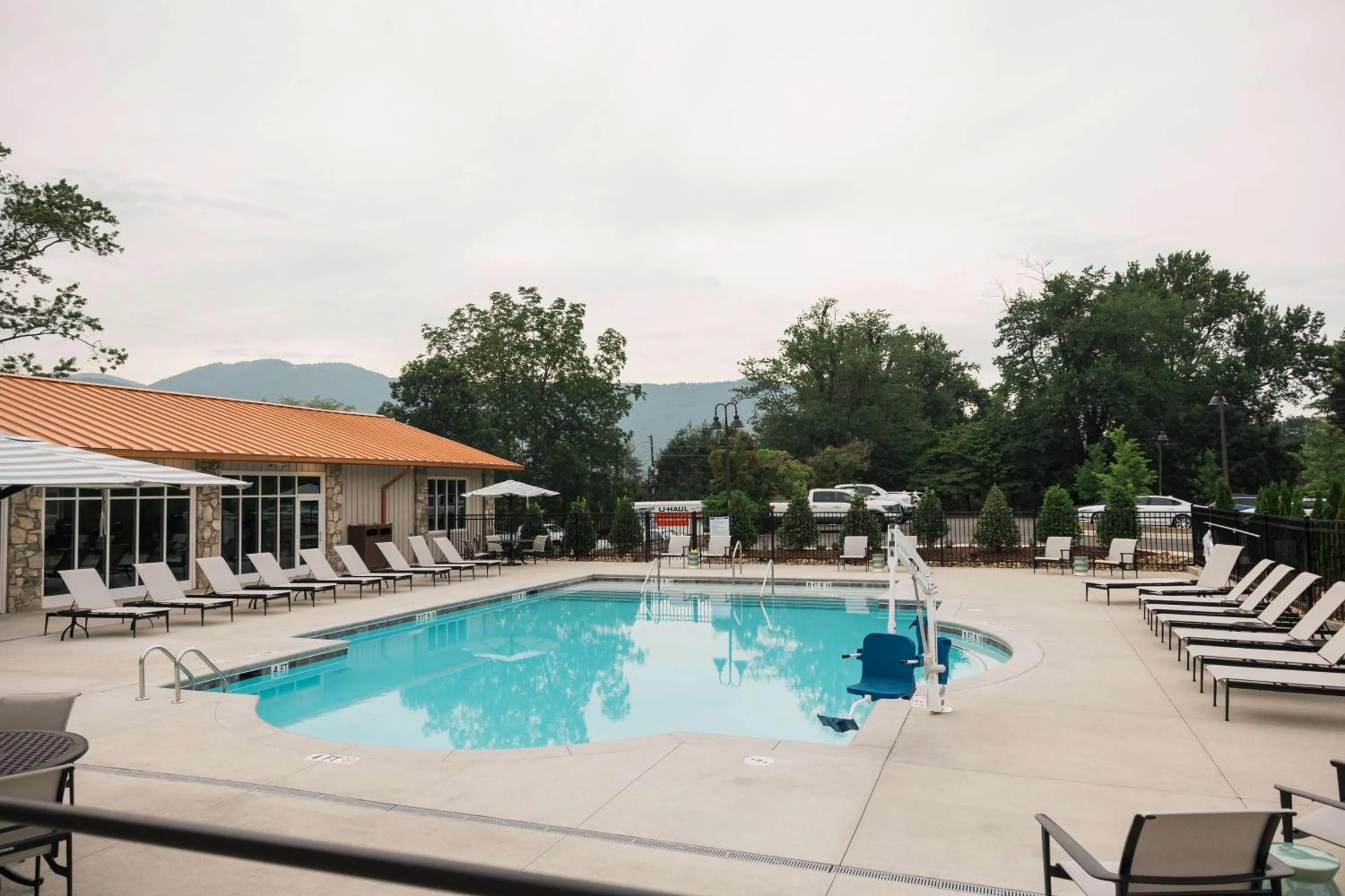 Pool view in Waynesville Inn and Golf Club, Tapestry Collection by Hilton