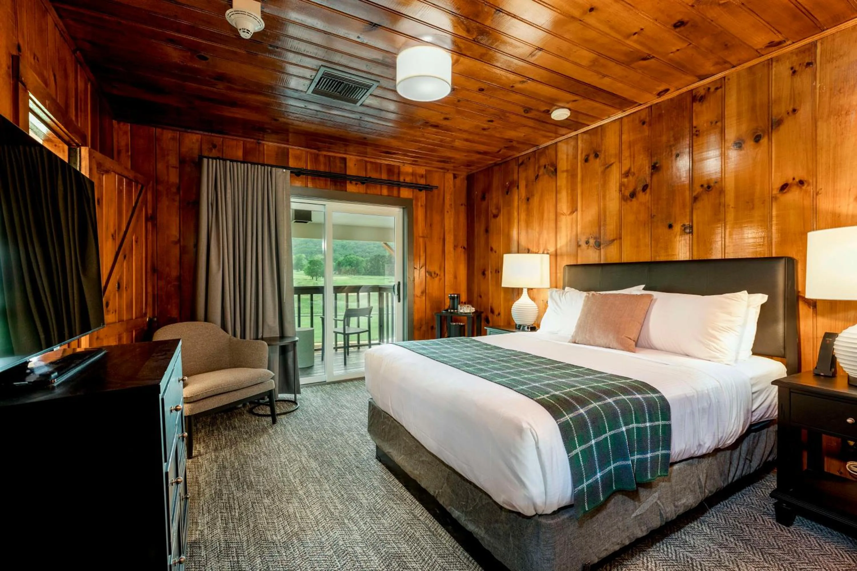 View (from property/room), Bed in Waynesville Inn and Golf Club, Tapestry Collection by Hilton