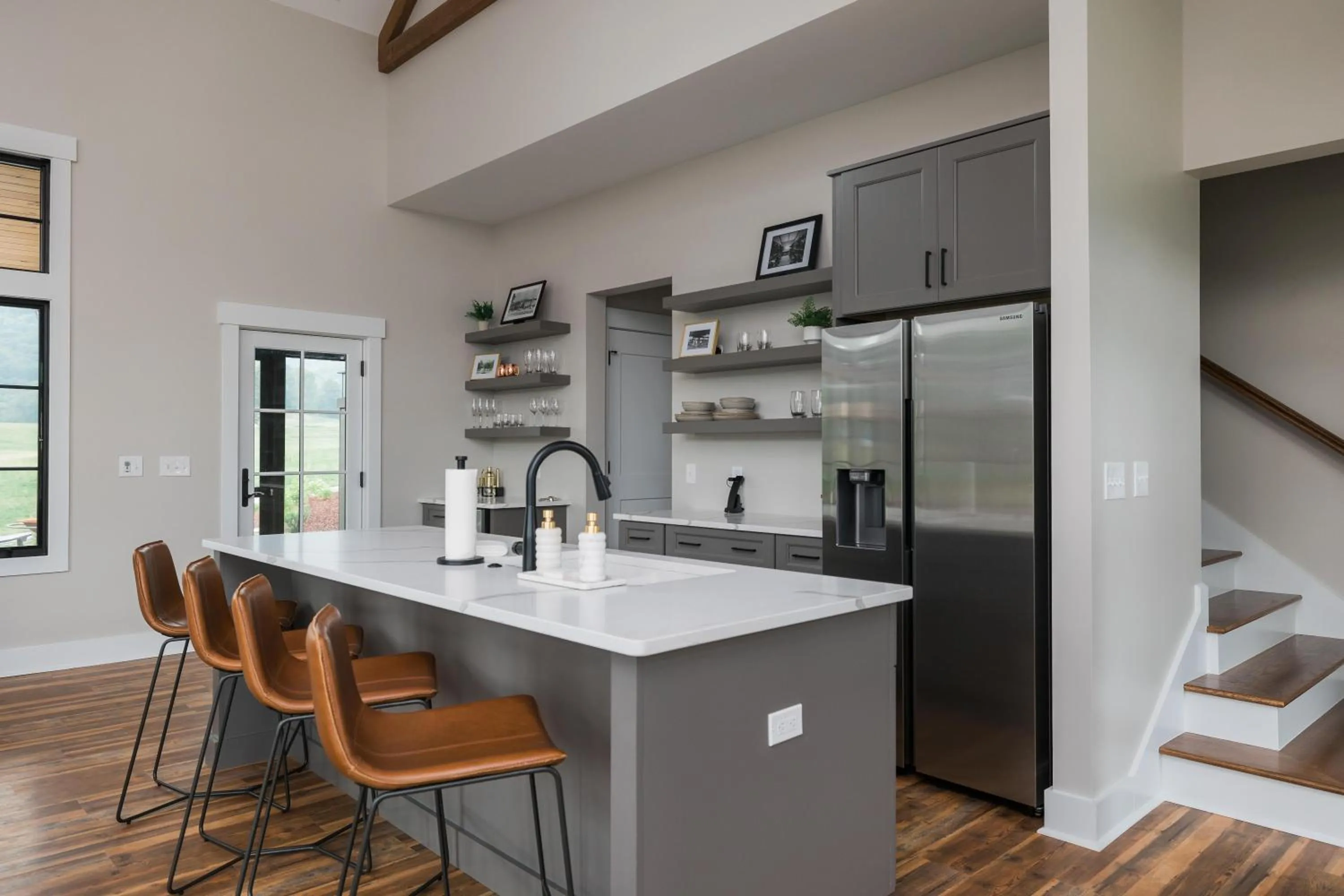 Living room in Waynesville Inn and Golf Club, Tapestry Collection by Hilton