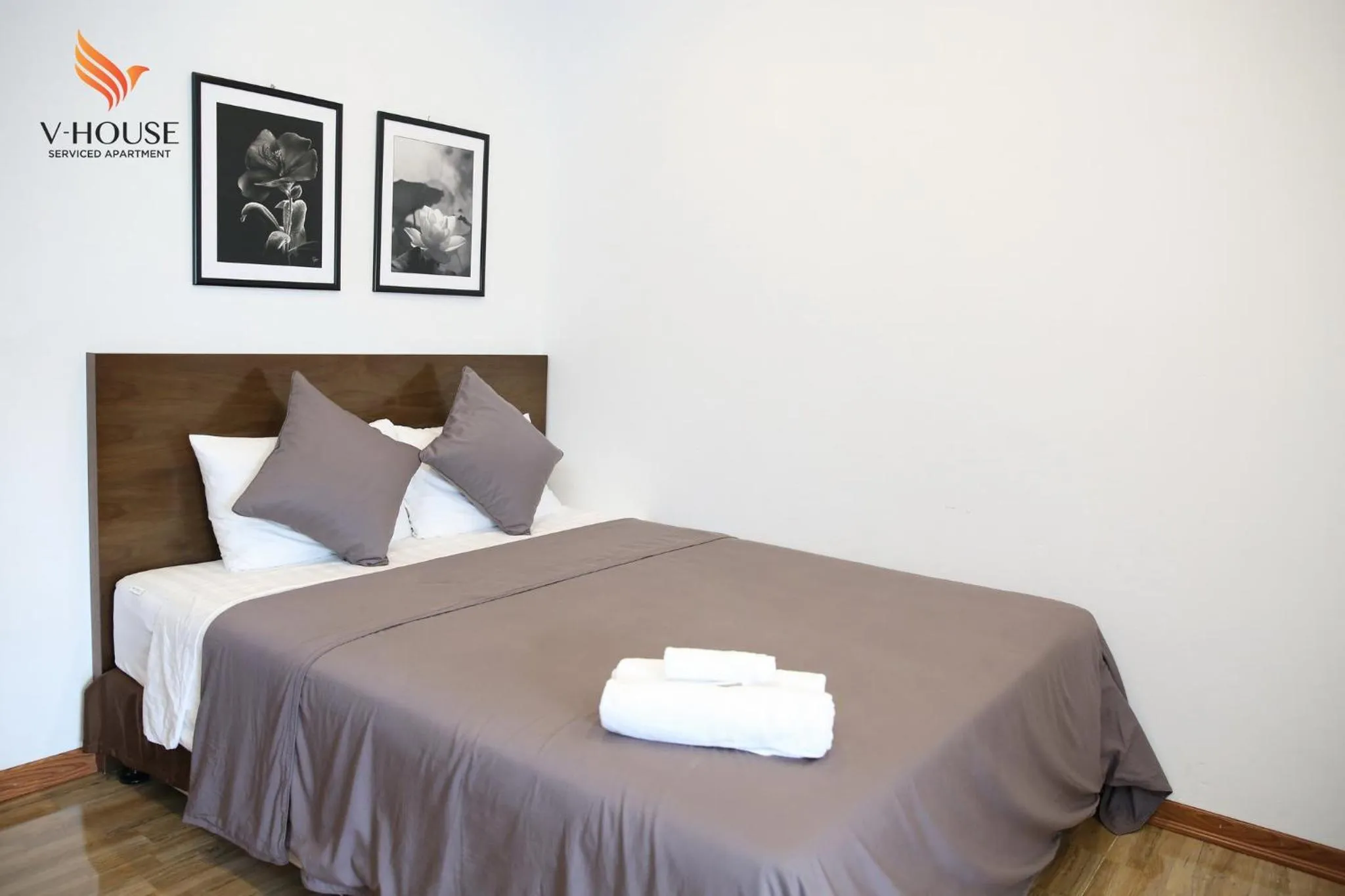 Bed in V House 5 Serviced Apartment