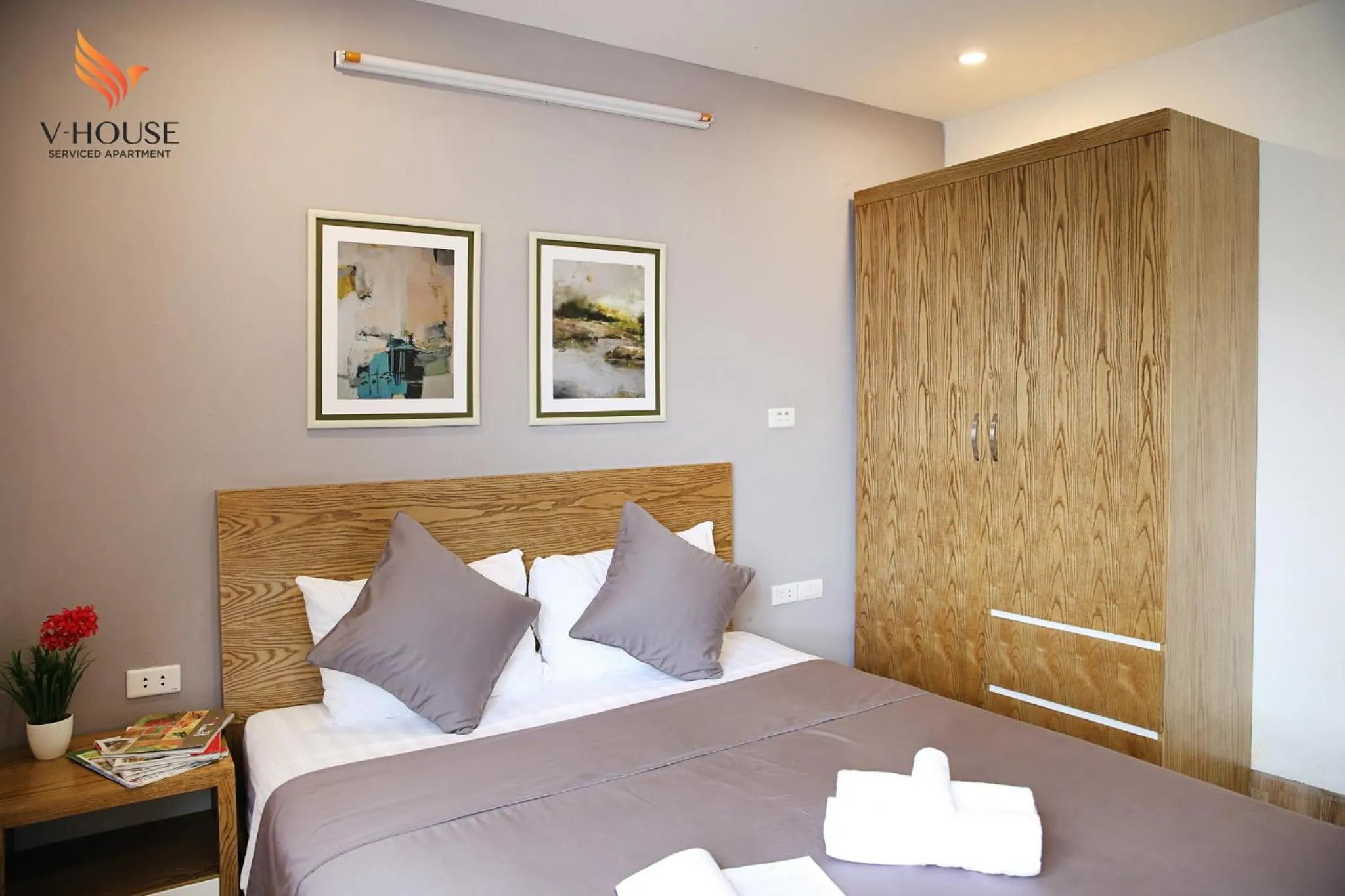 Bed in V House 5 Serviced Apartment