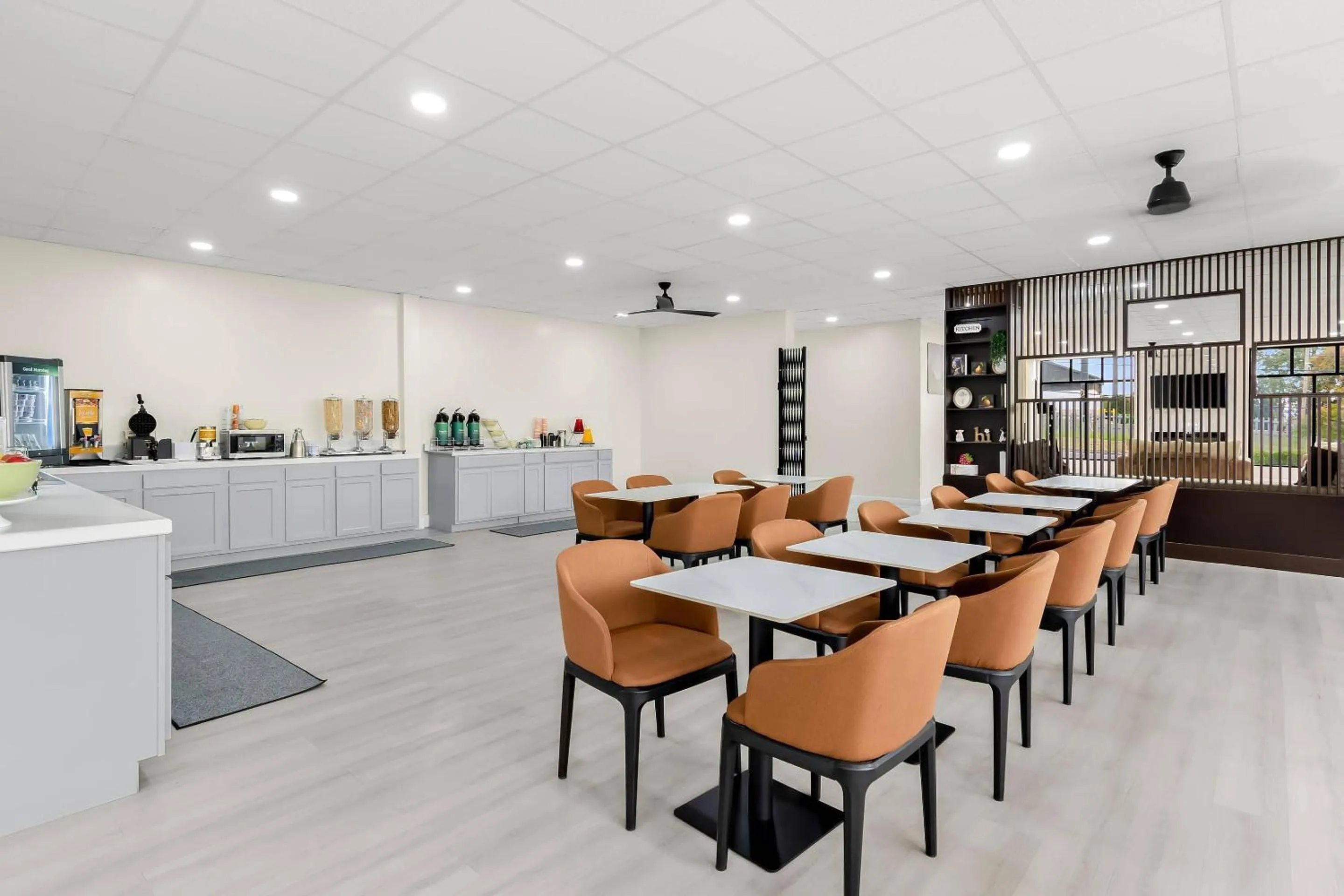 Breakfast in Quality Inn and Suites