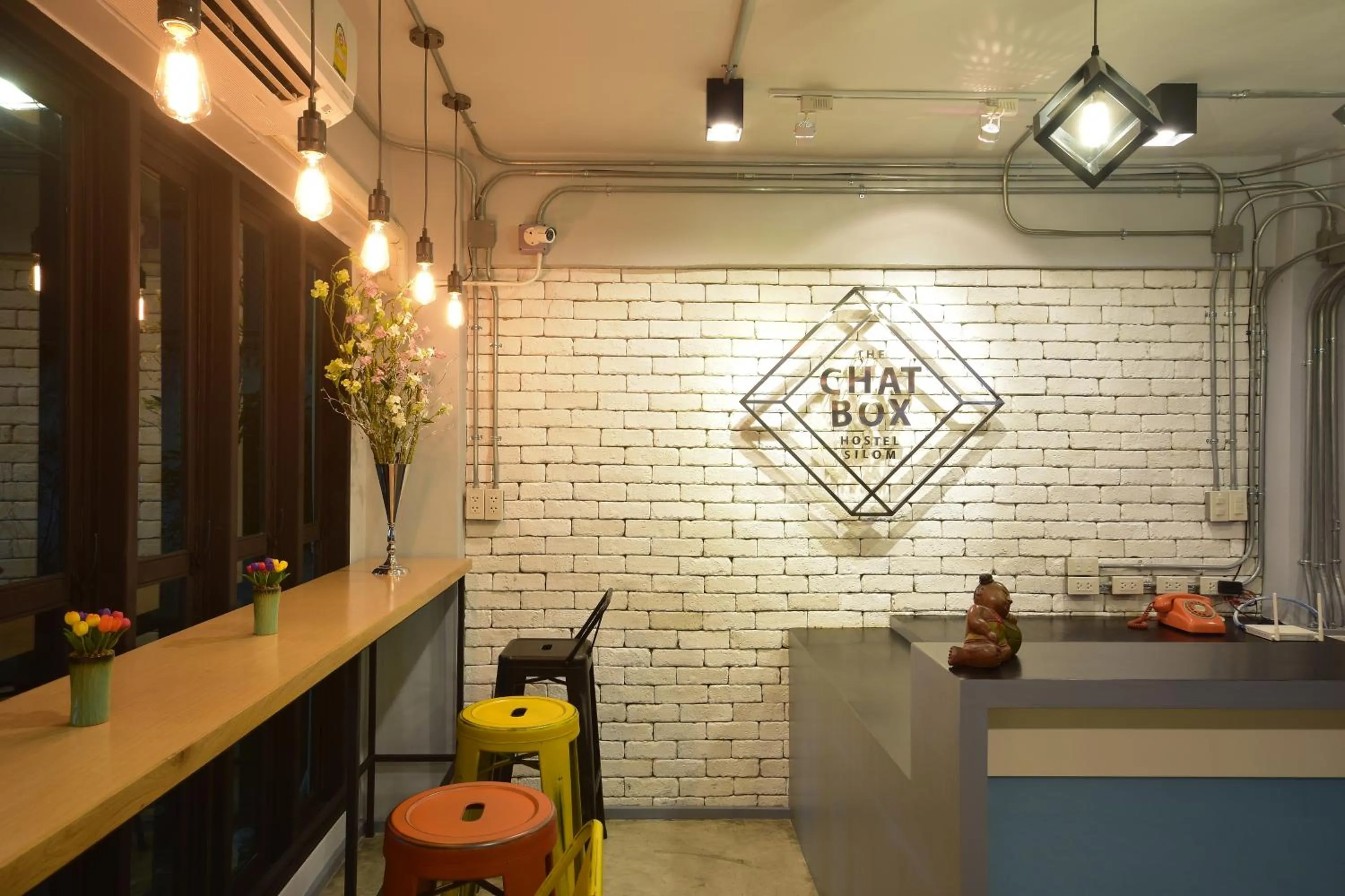 Lobby or reception in The Chatbox Silom Hostel