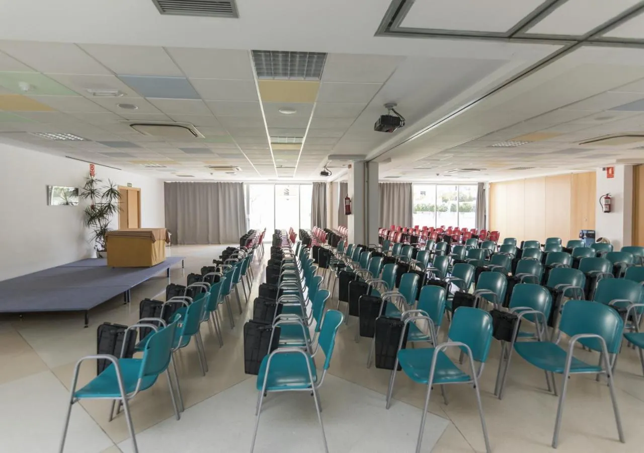 Meeting/conference room in Albergue Inturjoven Torremolinos