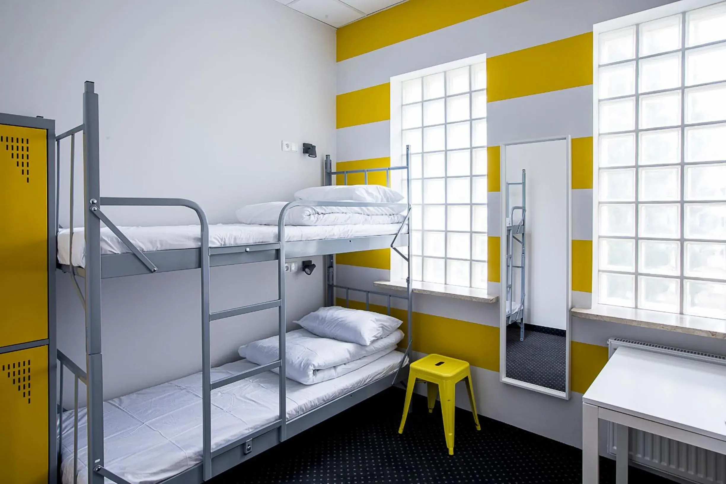 Small Twin Room in Inbed Hostel Small Twin Room in Inbed Hostel