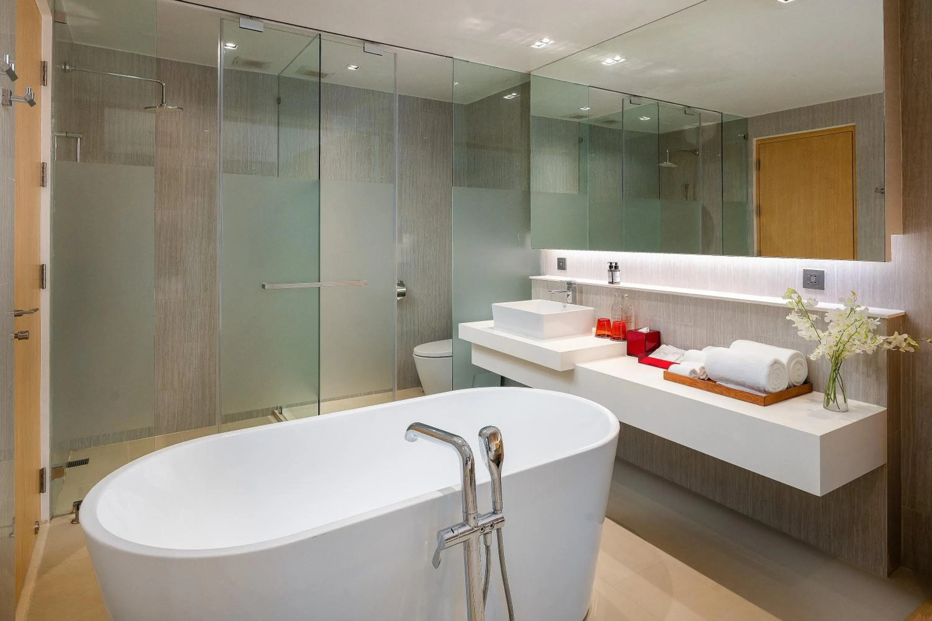 Shower, Bed in Ramada Resort by Wyndham Khao Lak