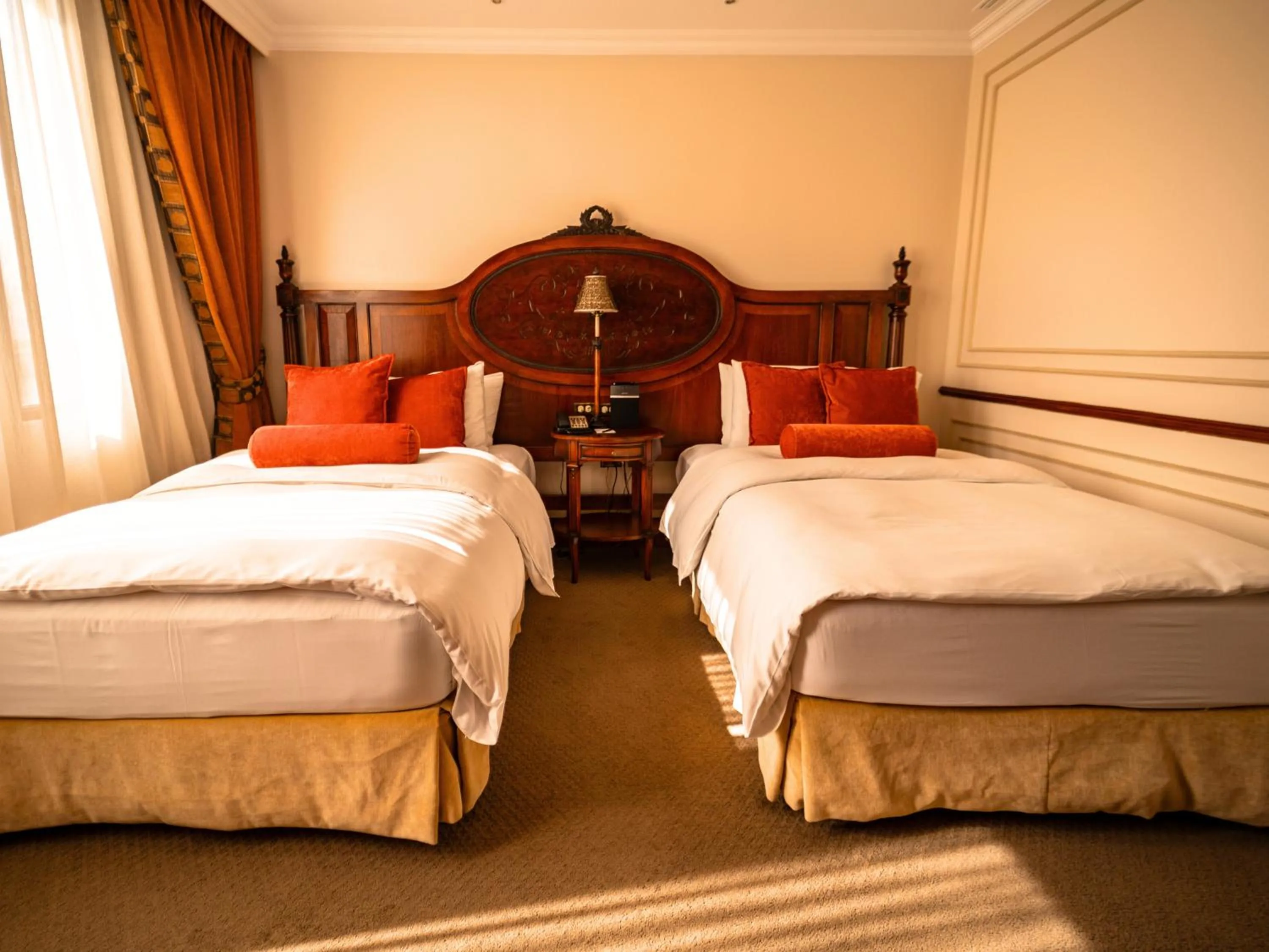 Bed in Plaza Grande Hotel